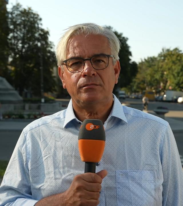 ZDF-Reporter Henner Hebestreit in Romny/Ukraine