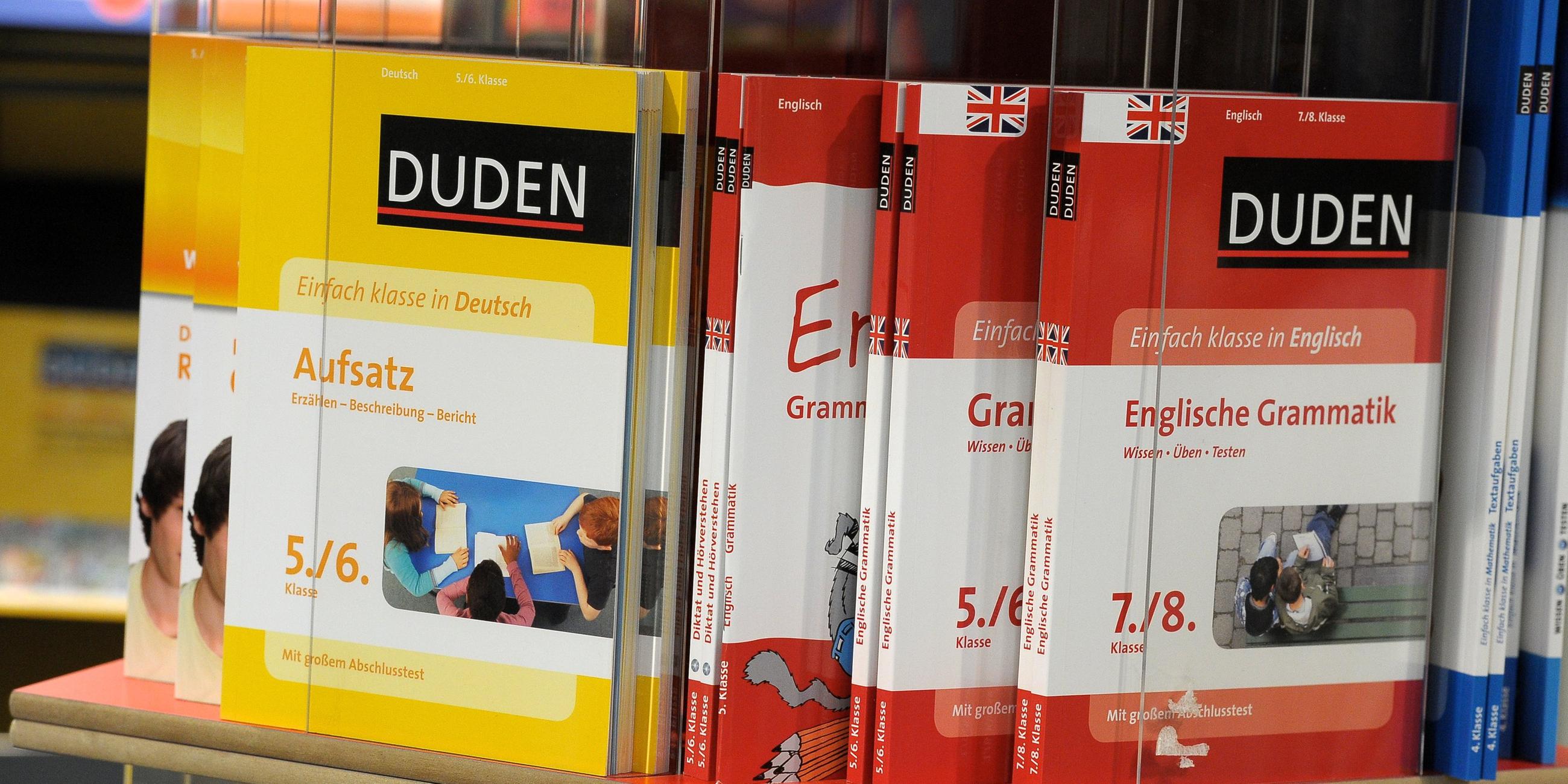 Schulbücher von Duden am Stand der Cornelsen Schulverlage GmbH (Berlin) auf der Leipziger Buchmesse am 14.03.2014 in Leipzig (Sachsen).