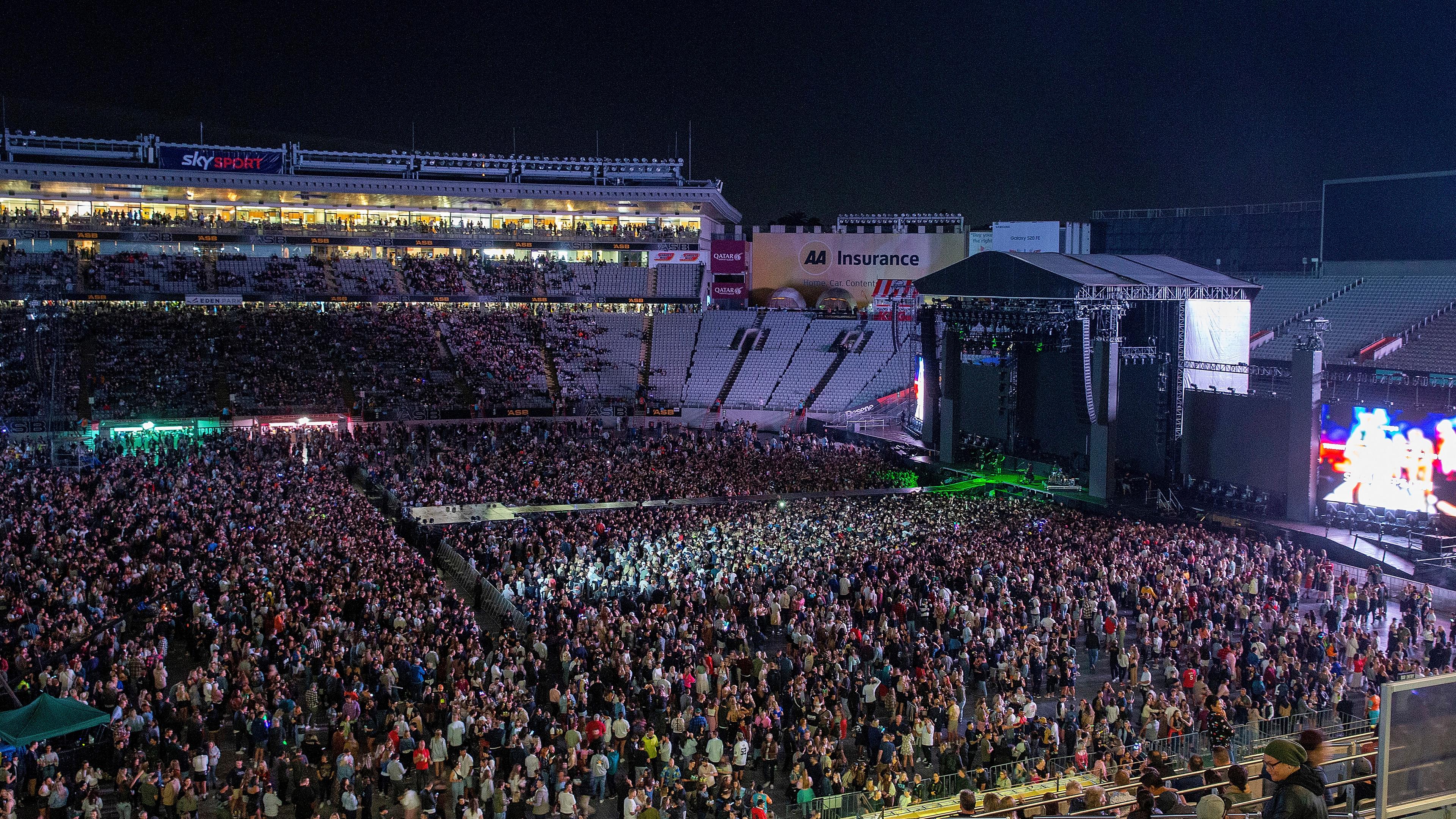 50000 Zuschauer bei einem Konzert der Band Six60 in Auckland (Neuseeland)