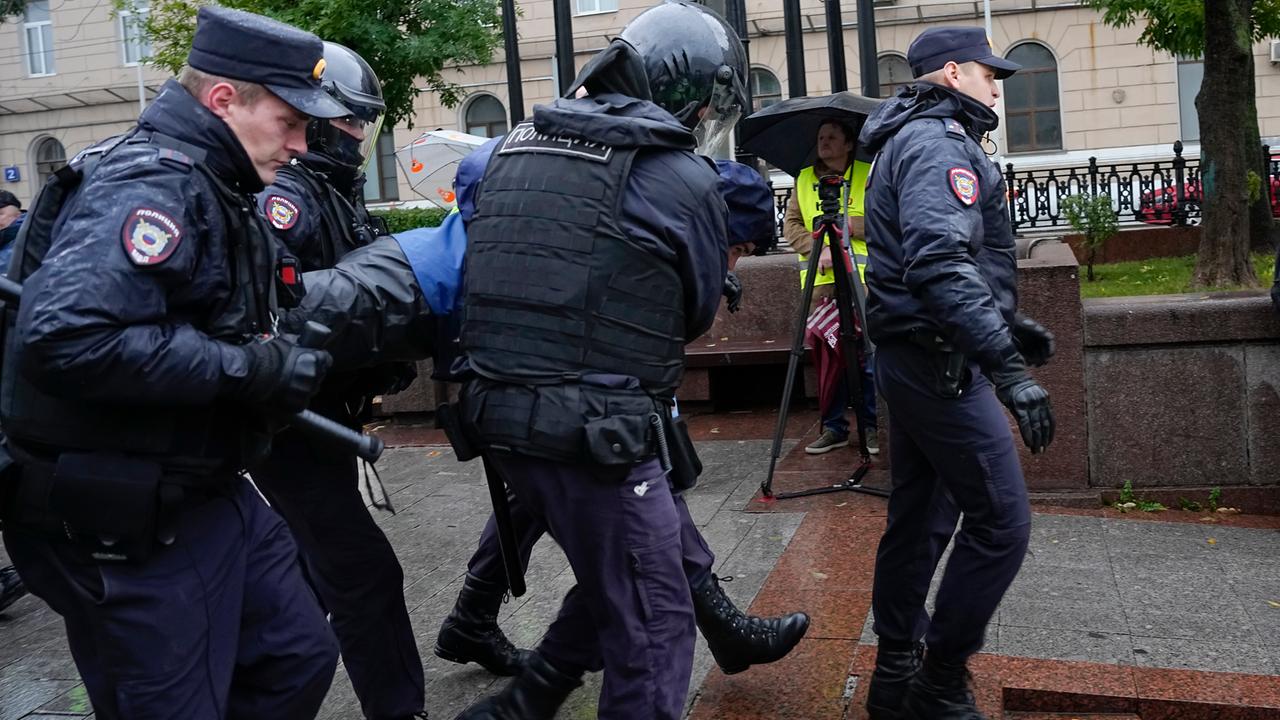 Russland: Proteste Gegen Einberufungen - ZDFheute