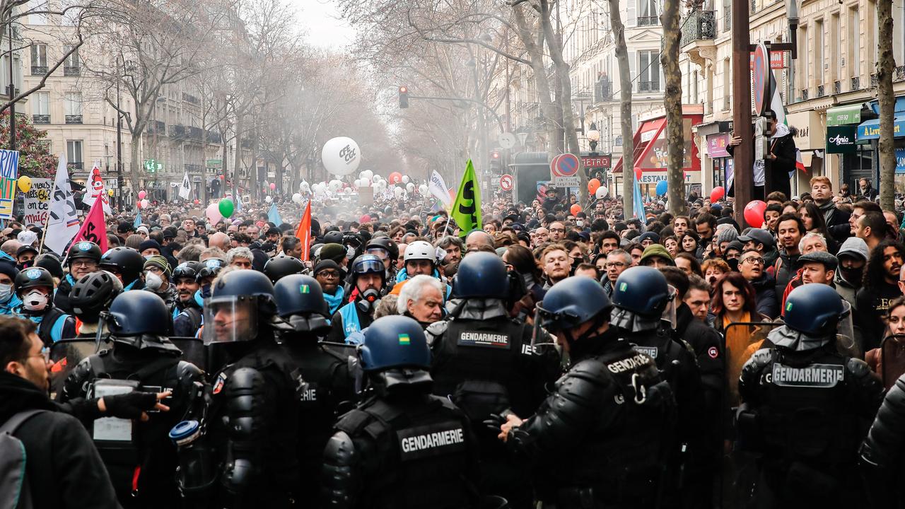 Забастовка во франции. Протесты во Франции. Забастовка во Франции сейчас. Протесты в Париже 2023.