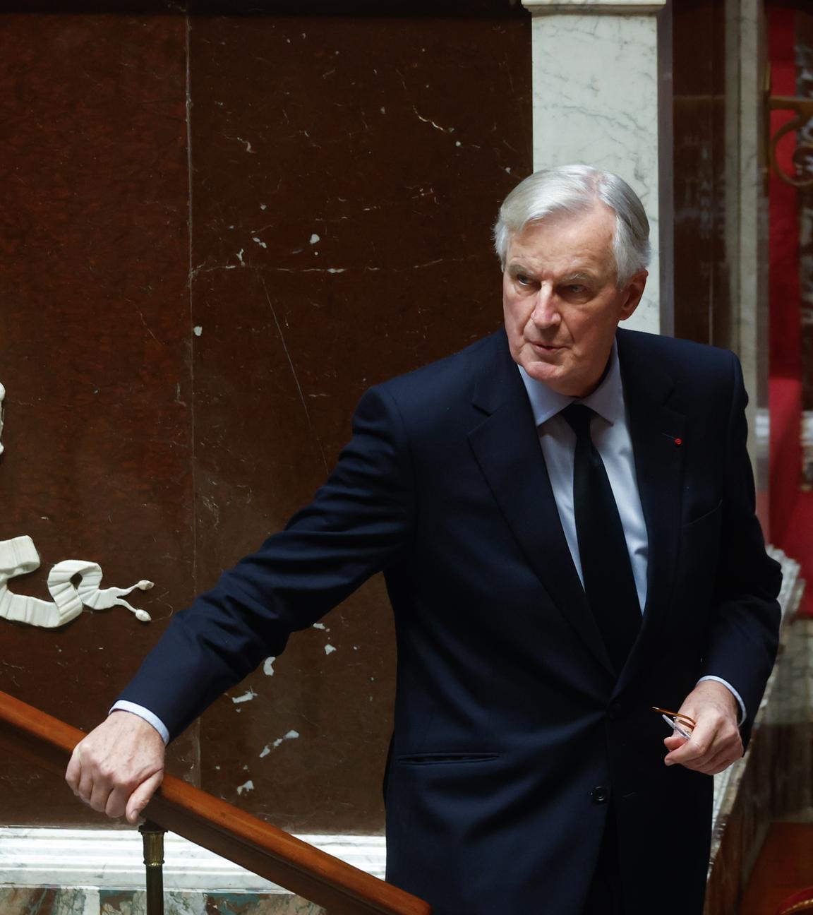 Frankreichs Premierminister Barnier im französischen Parlament