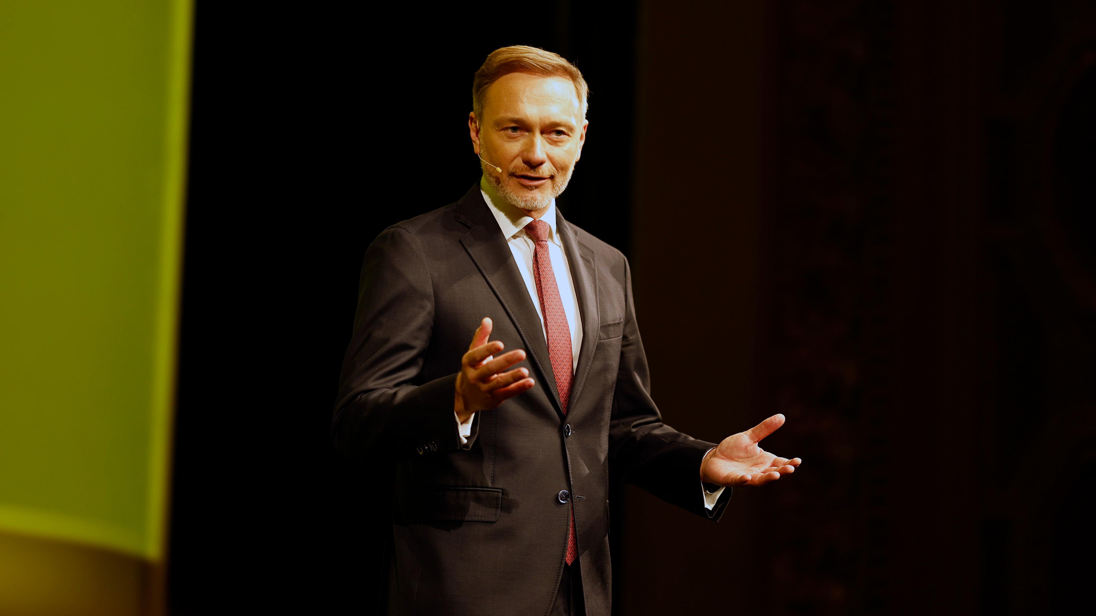 Christian Lindner beim FDP Dreikoenigstreffen 2025 im Stuttgarter Opernhaus.