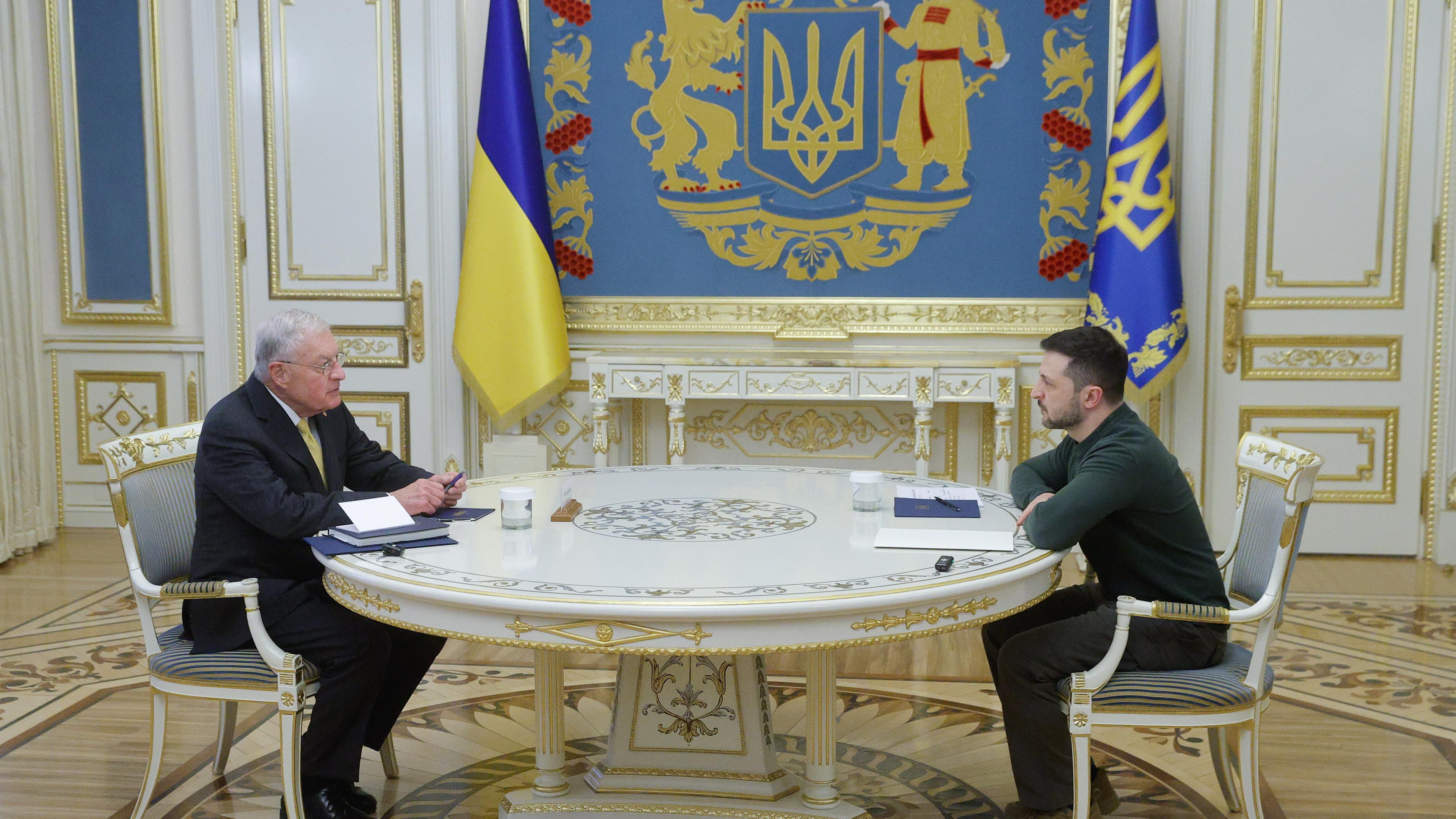 Ukrainian President Volodymyr Zelensky (R) and US Special Presidential Envoy for Russia and Ukraine Keith Kellogg (L) attend their meeting in Kyiv, Ukraine, 20 February 2025.