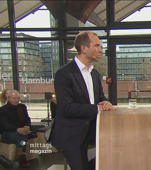 Dennis Thering, CDU, im Gespräch mit ZDF-Mima-Moderator Andreas Wunn