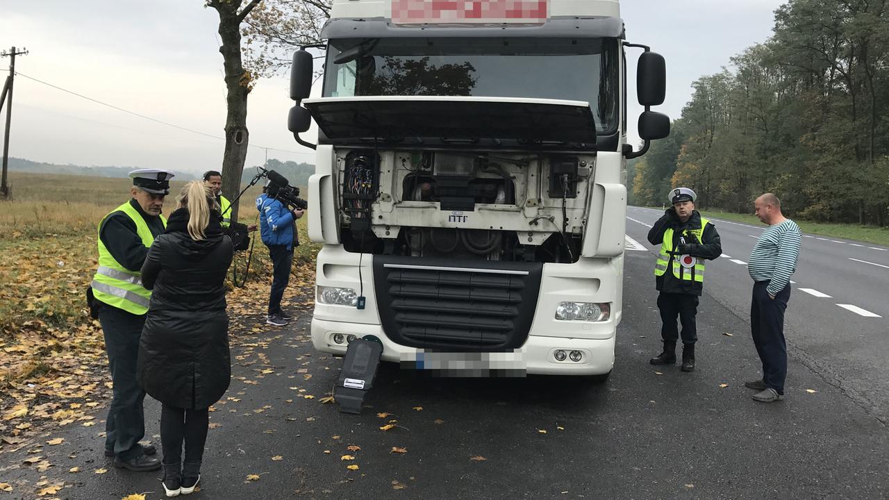 Die Luge Vom Sauberen Lkw Zdfmediathek