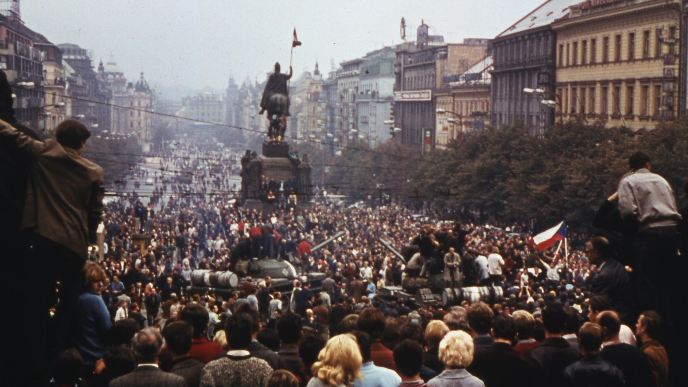 Ввод войск стран. 1968 Чехословакия Пражская Весна. Чехия 1968 год Пражская Весна. Прага август 1968. Пражская Весна в Чехословакии.