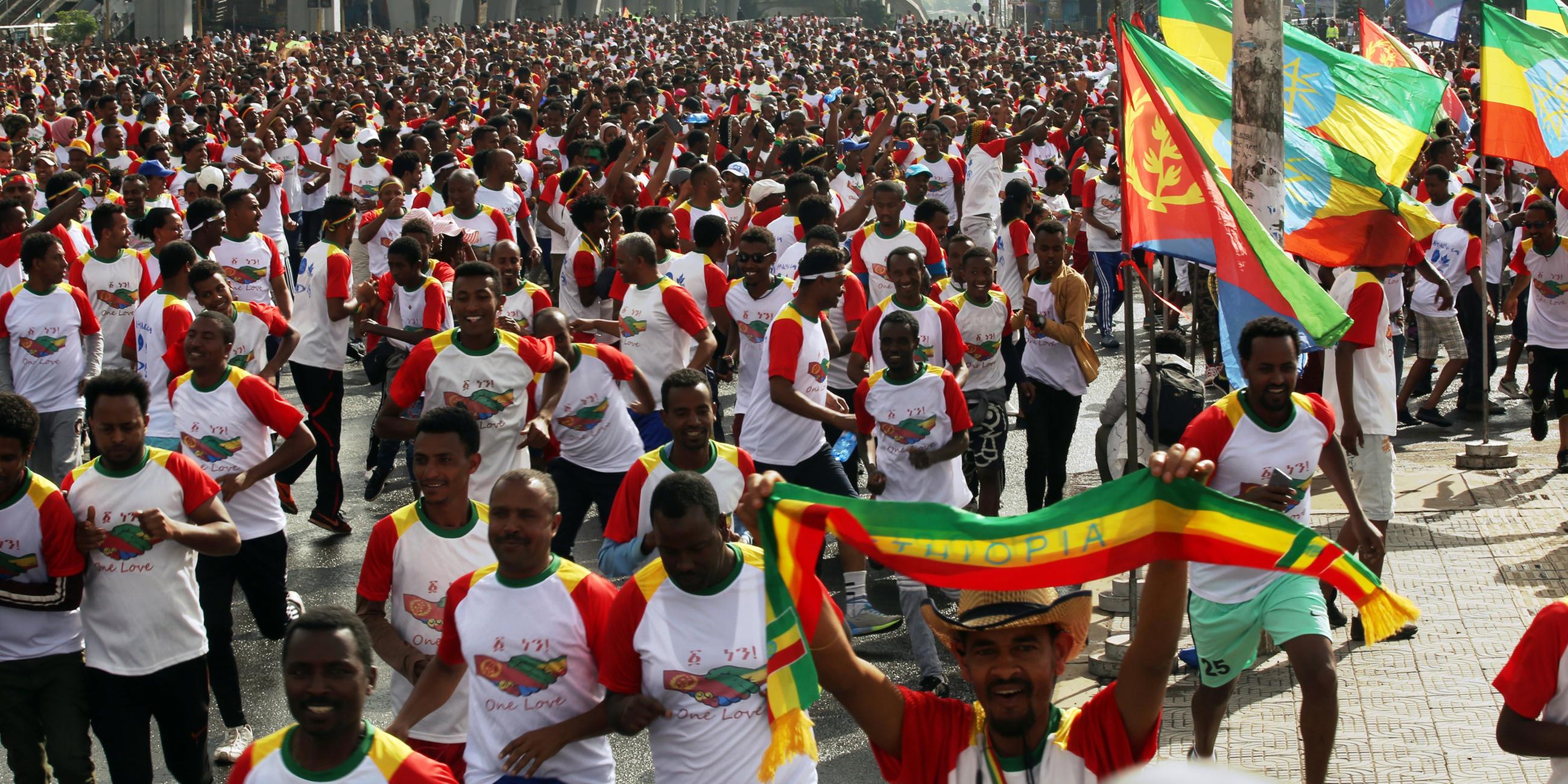 Archiv: Teilnehmer des Eritrea-Äthiopien-Friedenslaufs am 11.11.2018