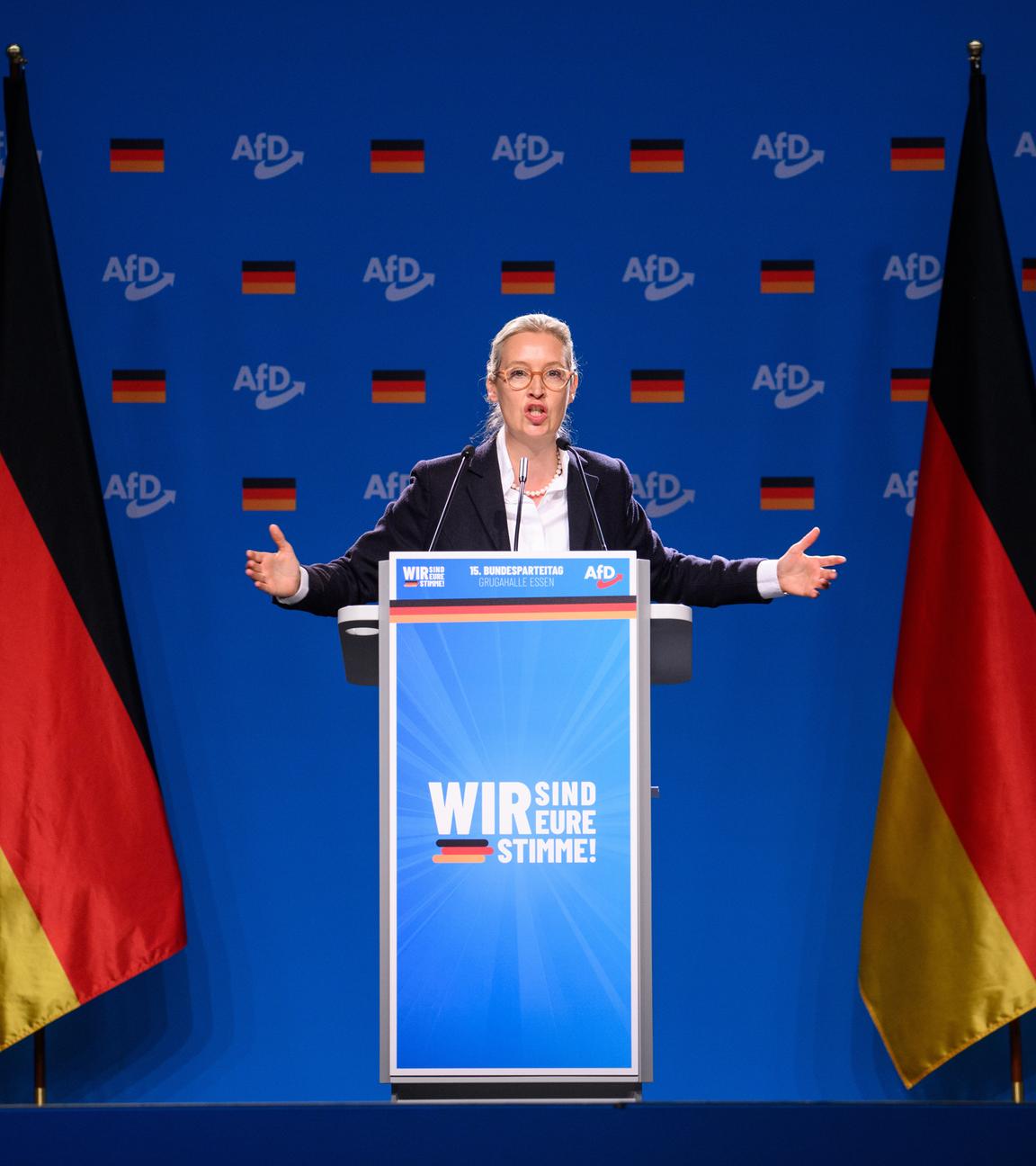 Alice Weidel, Bundesvorsitzende der AfD, spricht beim Bundesparteitag der AfD in der Grugahalle in Essen am 29.06.2024.