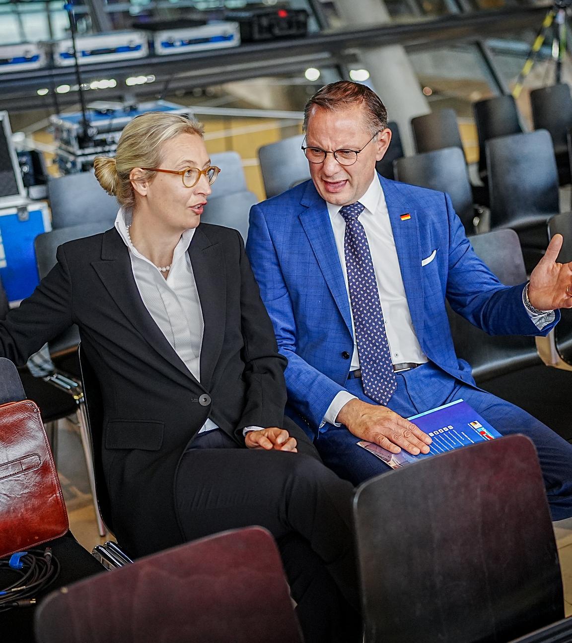 Berlin: Alice Weidel, Fraktionsvorsitzende der AfD, und Tino Chrupalla, AfD-Bundesvorsitzender und Fraktionsvorsitzender der AfD