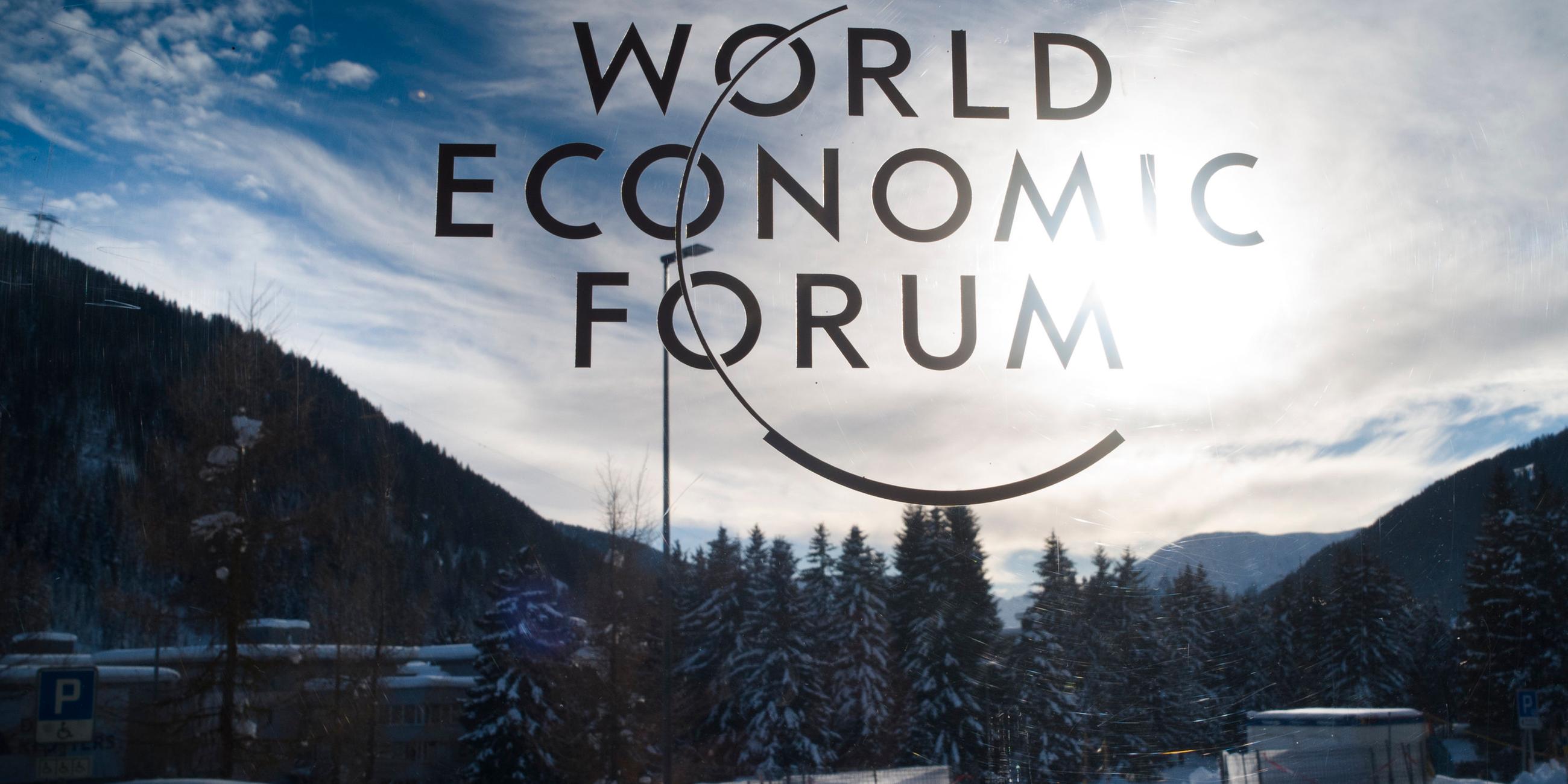 logo des weltwirtschaftsforum in davos