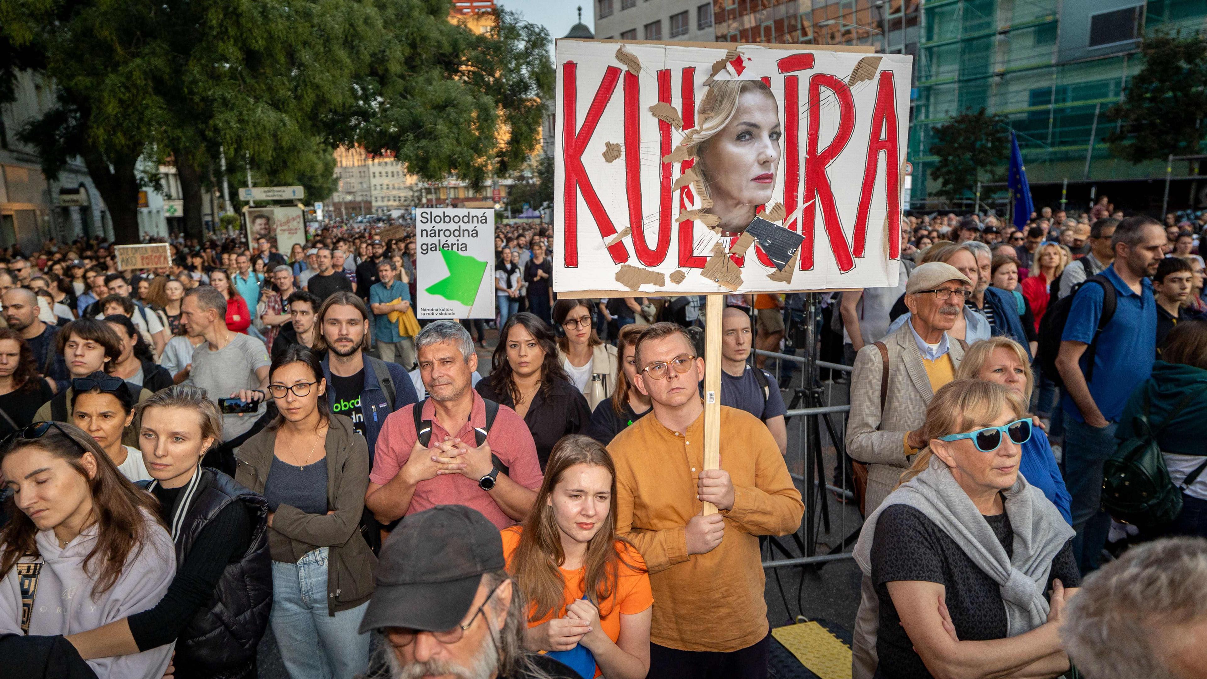 TOPSHOT-SLOVAKIA-CULTURE-PROTEST