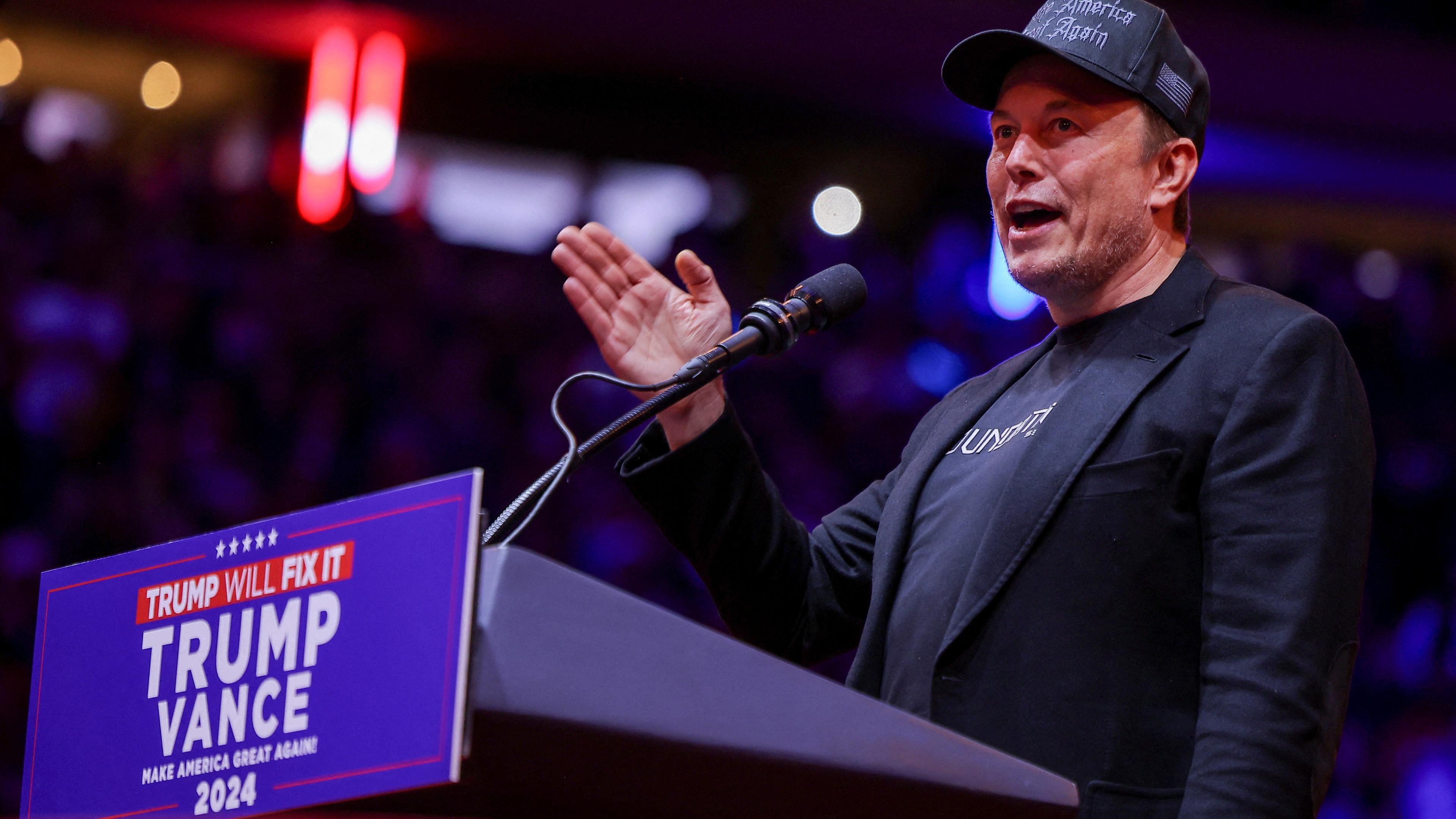 Tesla-CEO und X-Besitzer Elon Musk bei einer Kundgebung für Donald Trump im Madison Square Garden in New York.