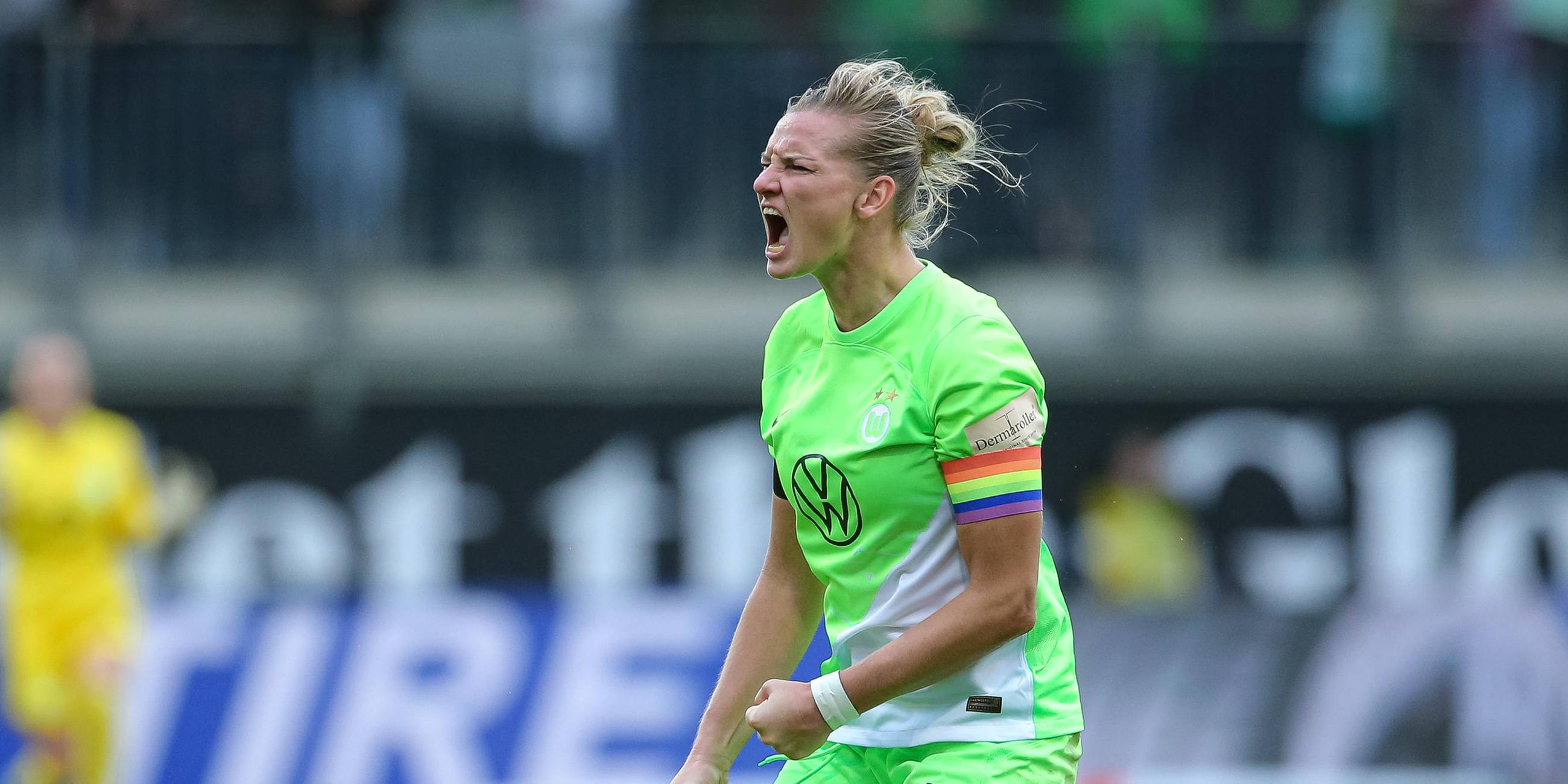Torschützin Alexandra Popp (VfL Wolfsburg) jubelt.