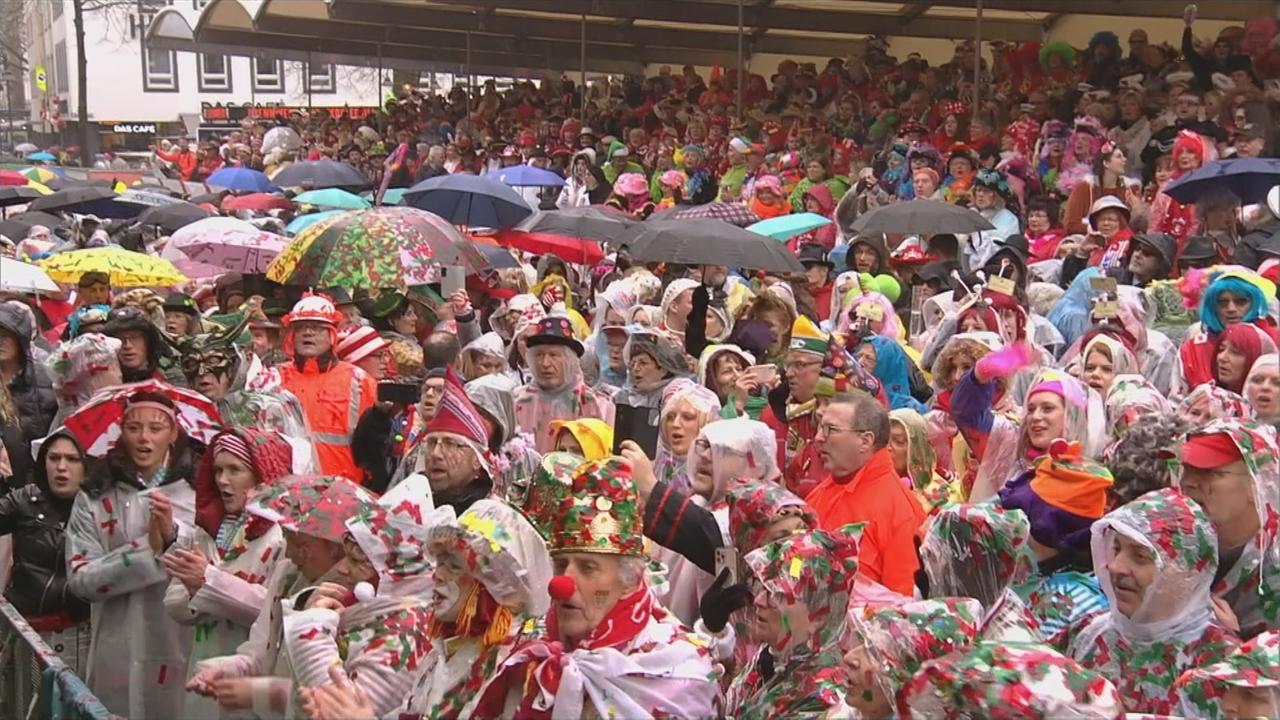 heute in Deutschland Altweiber in Köln und Düsseldorf ZDFheute