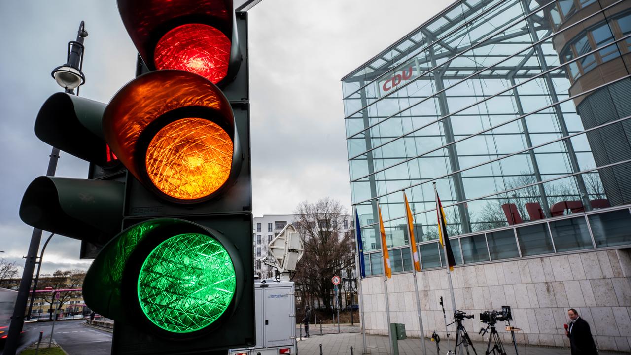 Nach Langem Streit: Ampel Einigt Sich Auf Klimaschutzgesetz - ZDFheute