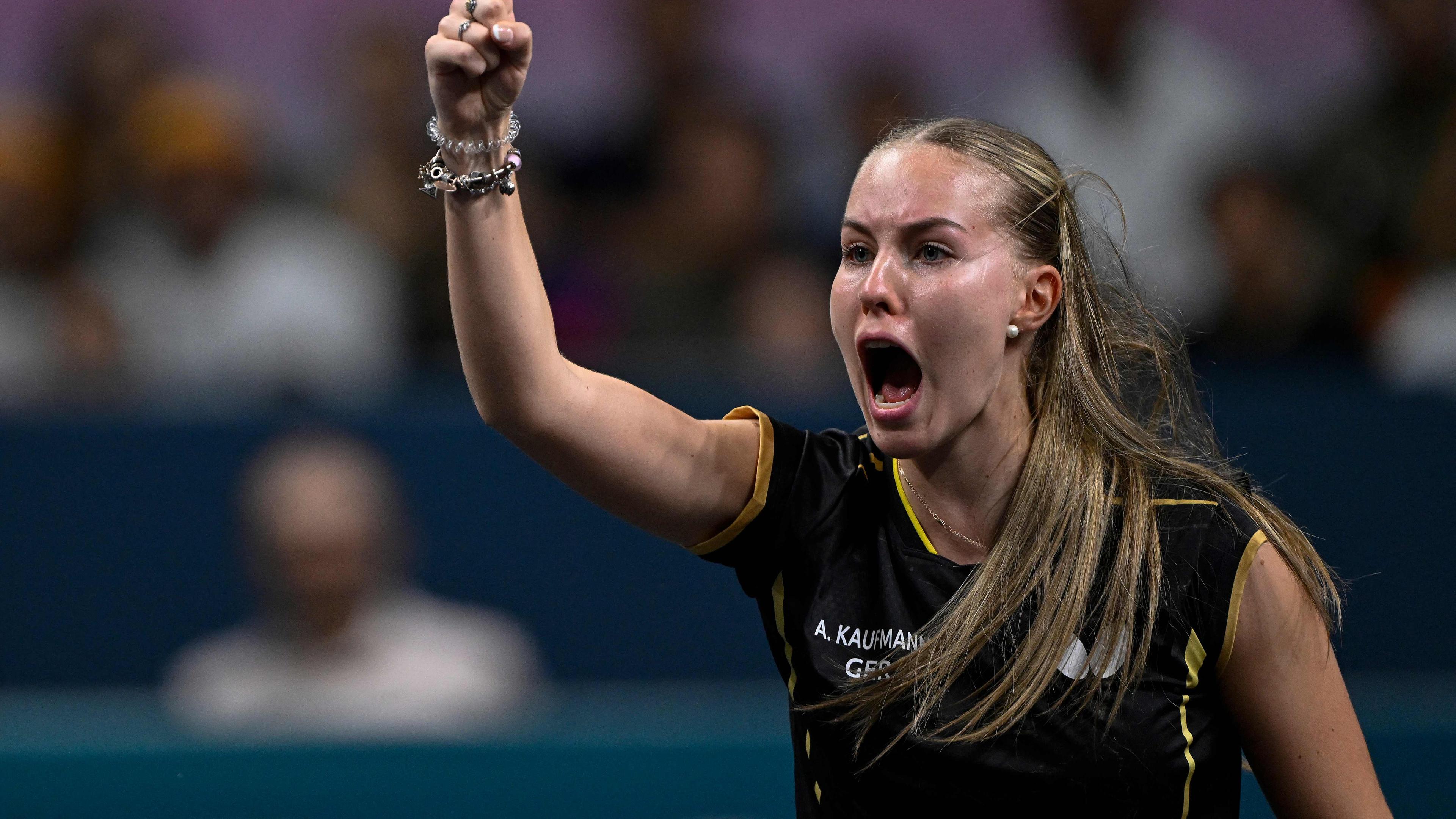 Die deutsche Tischtennisspielerin Annett Kaufmann jubelt 