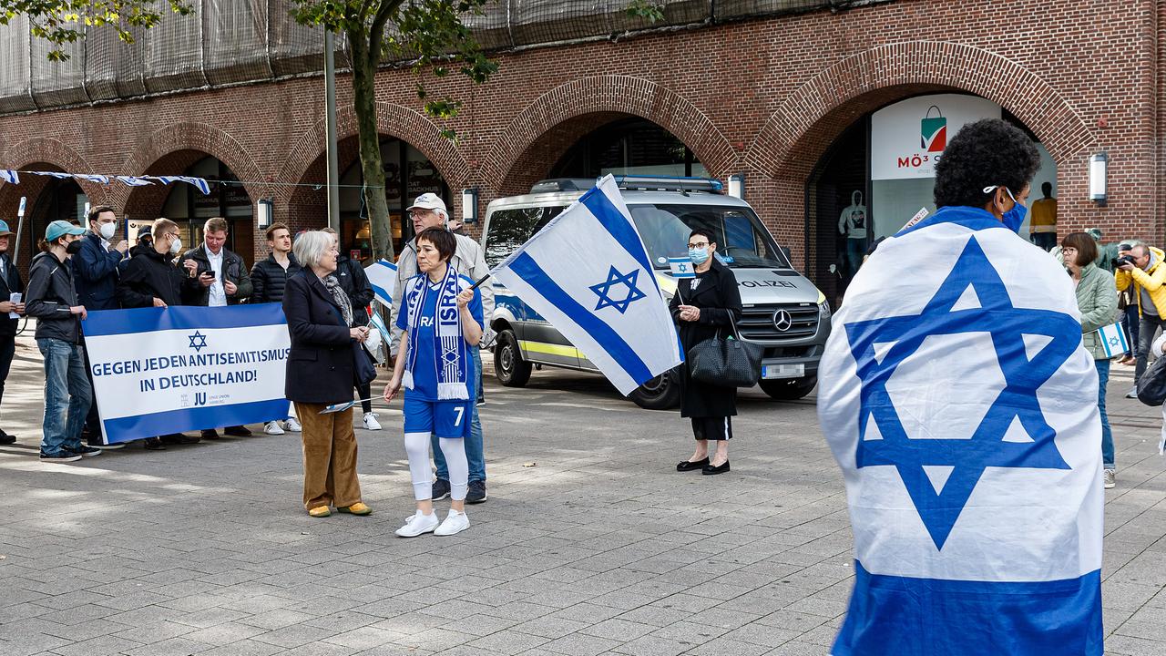 Lauder: "Ununterbrochener Hass gegen Juden"