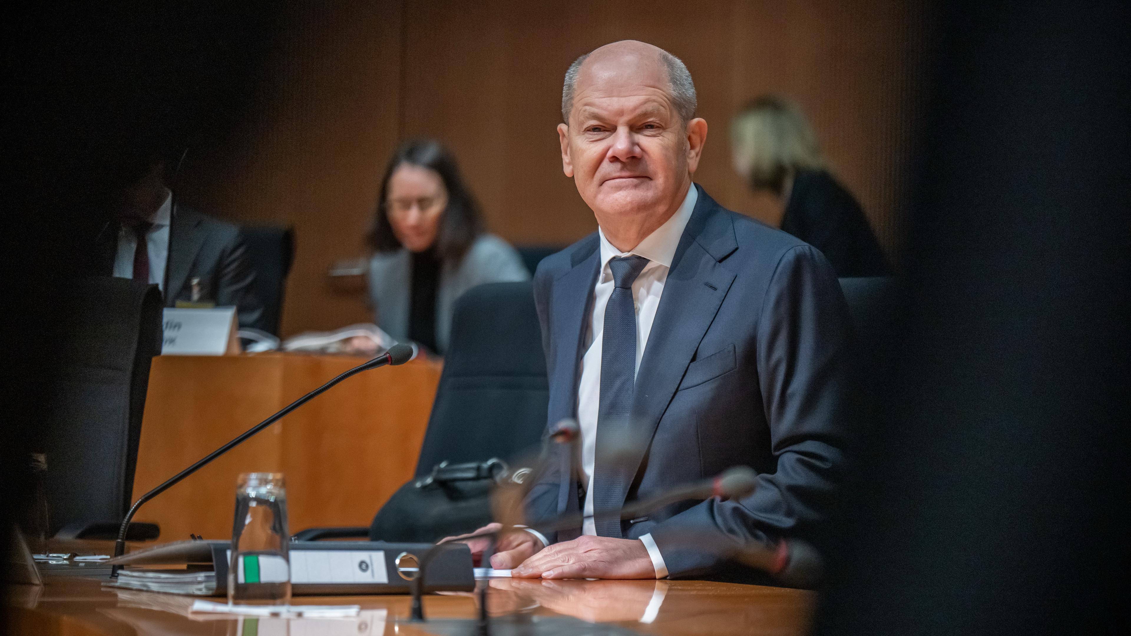 Scholz in U-Ausschuss zu Atomausstieg