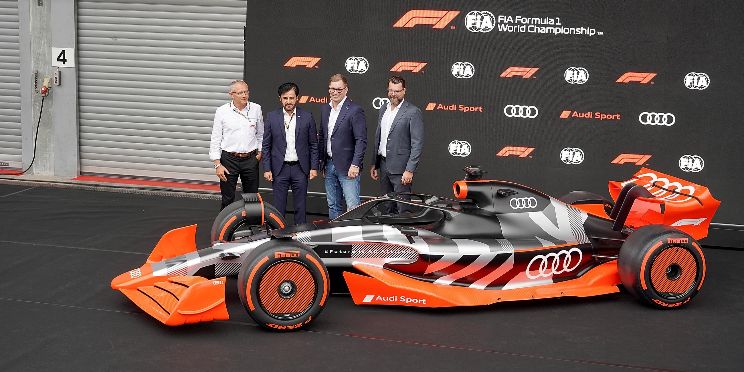  Formel-1-Weltmeisterschaft, Grand Prix von Belgien, Pressekonferenz zum Formel 1 Einstieg von Audi. L-R: Formel-1-CEO Stefano Domenicali, FIA-Präsident Mohammed bin Sulayem, Audi-Vorstandschef Markus Duesmann, Audi-CTO Oliver Hoffmann. 