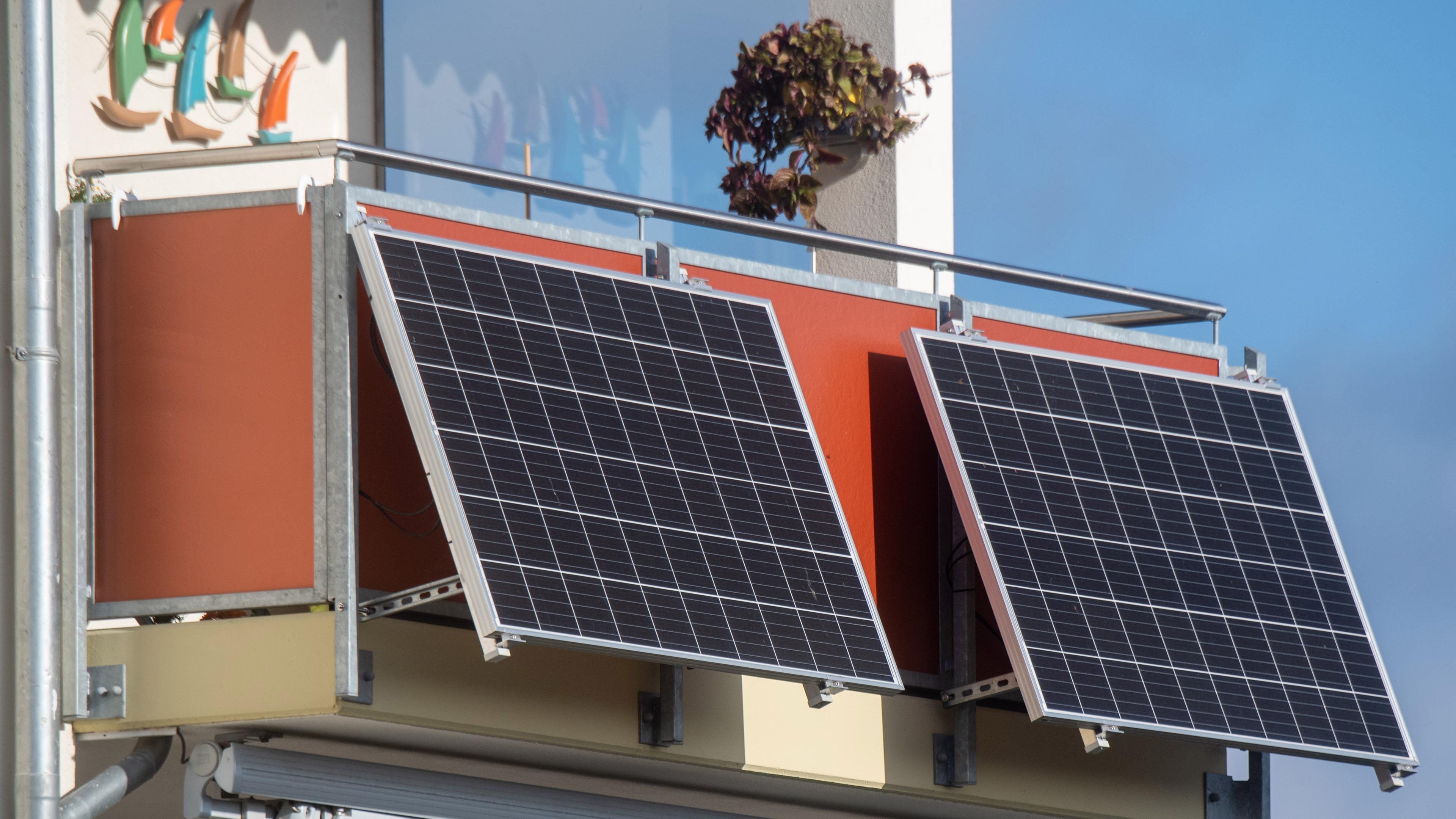 Mini-Photovoltaik: Stromsparen mit kleinen Solaranlagen - ZDFheute