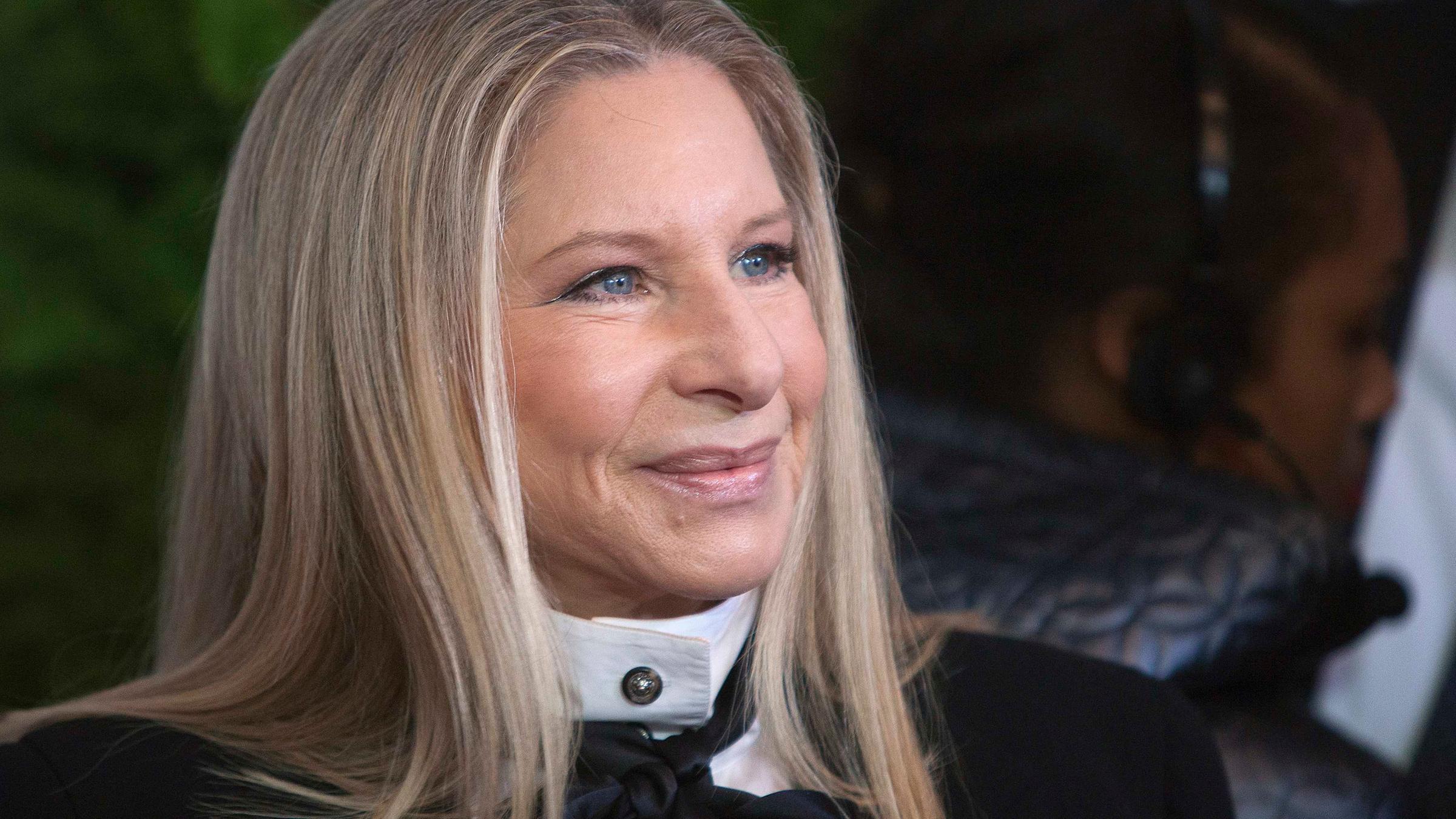 Biografie My Name Is Barbra Der Mythos Barbra Streisand ZDFheute   Barbra Streisand 100~2400x1350