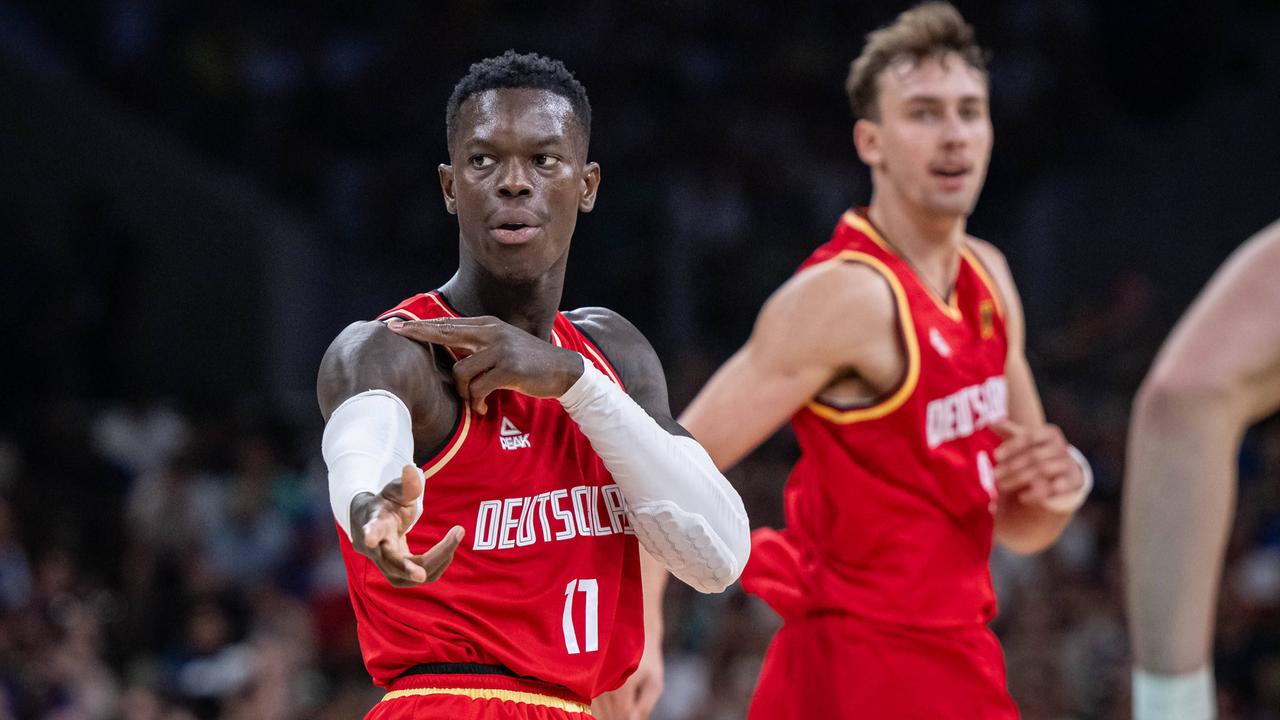 Basketballer mit Sieg über Brasilien im Viertelfinale