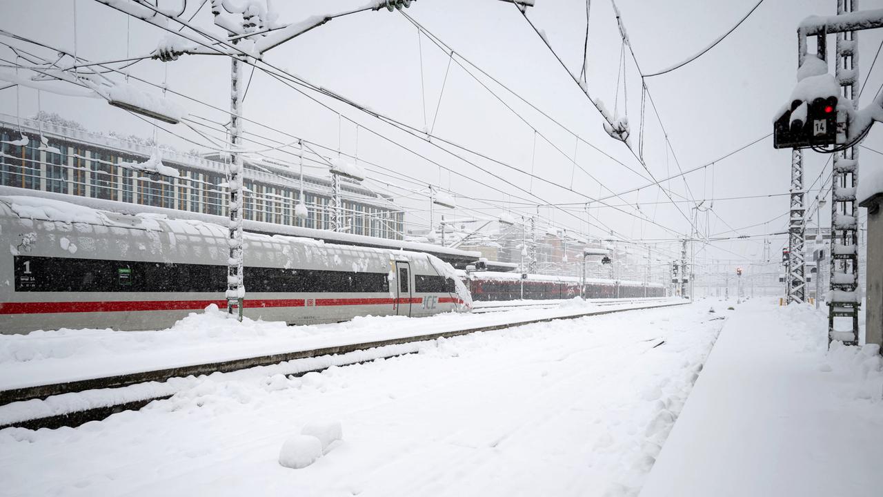 Wintereinbruch: Schneechaos Legt Bayern Lahm - ZDFheute