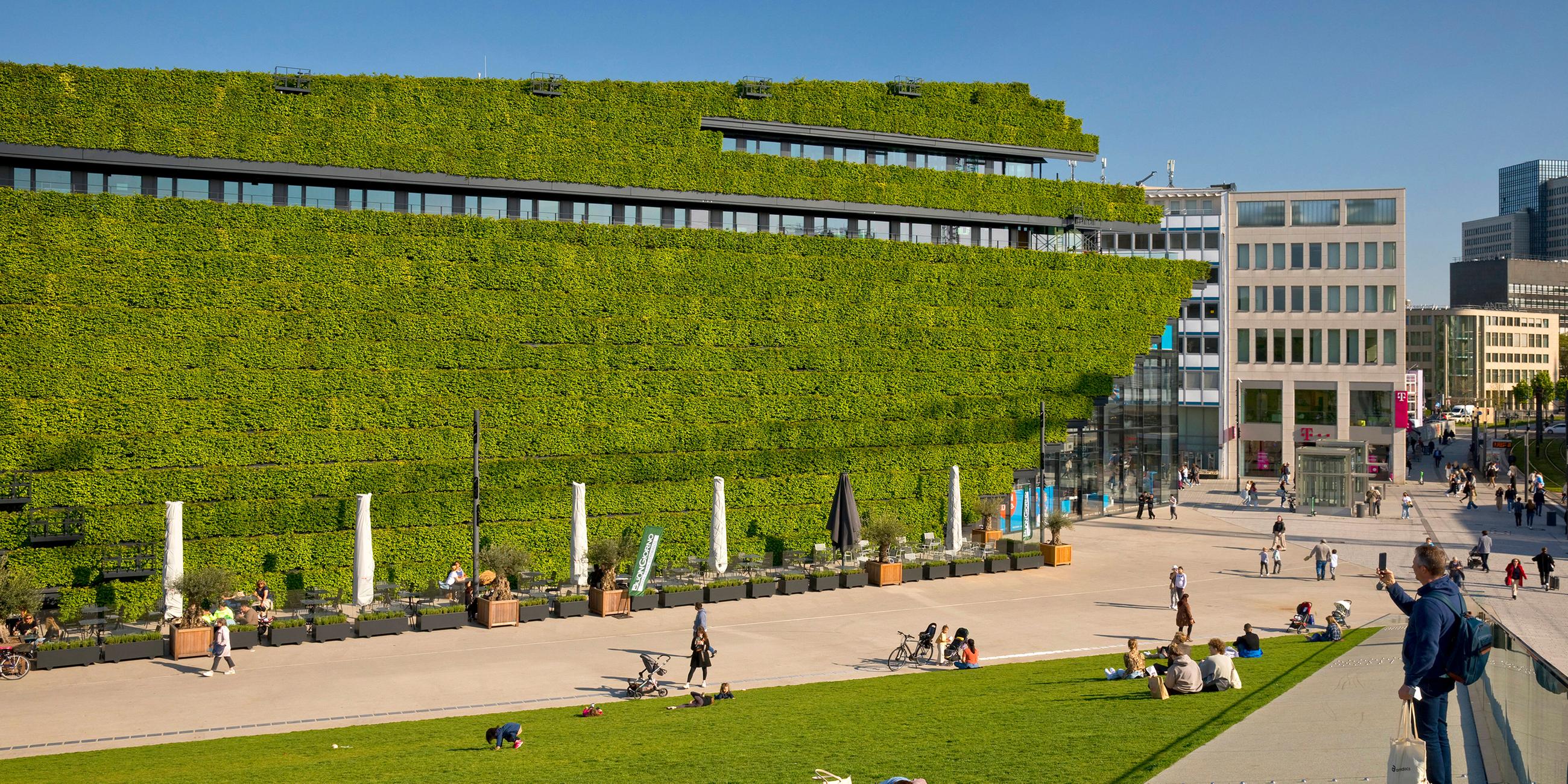 Grüne Architektur in der City von Düsseldorf