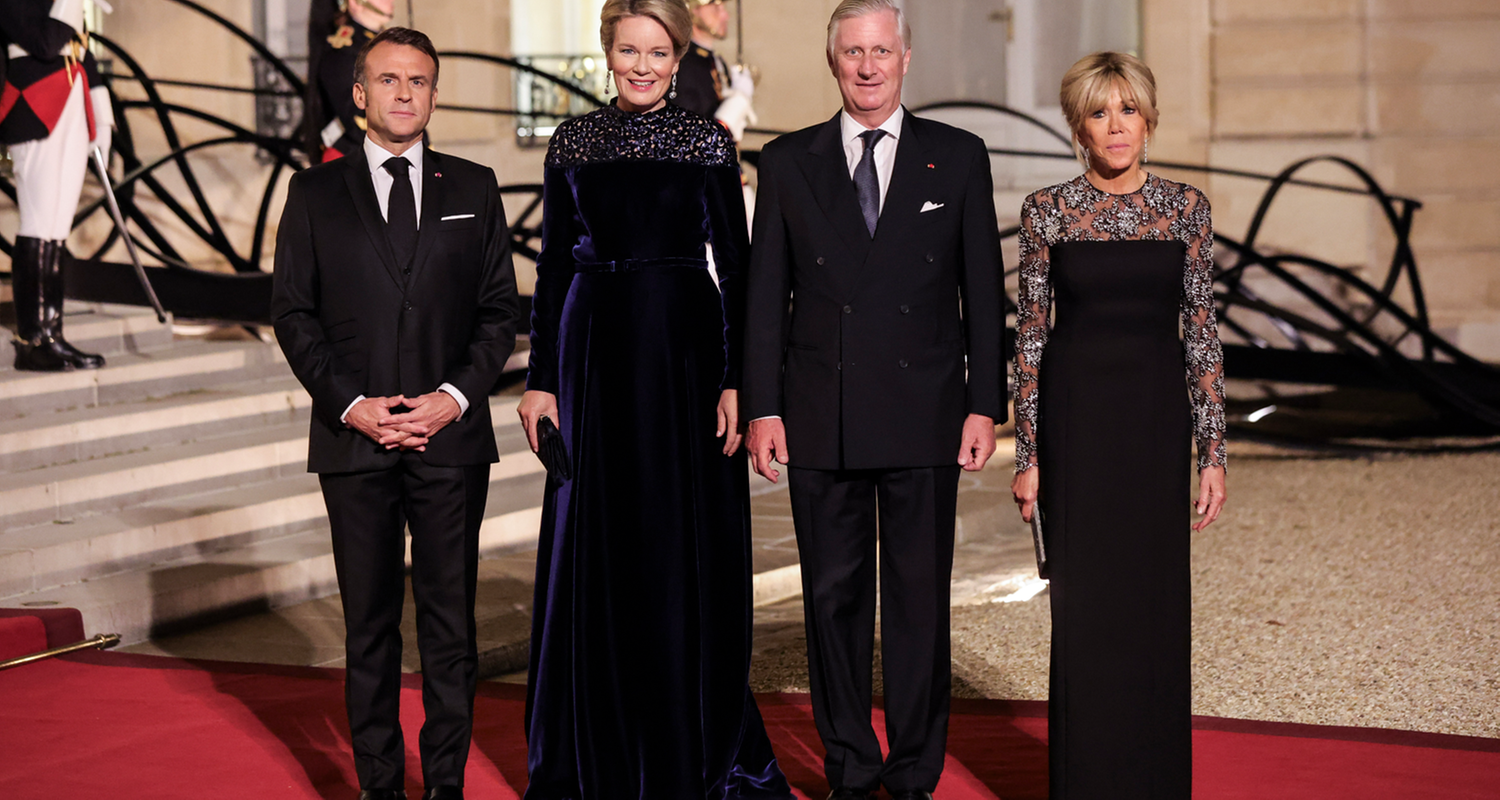 (L-R) Französicher Präsident Emmanuel Macron, Belgiens Königin Mathilde, Belgiums König Philippe, und die Frau des französischen Präsidenten Brigitte Macron.