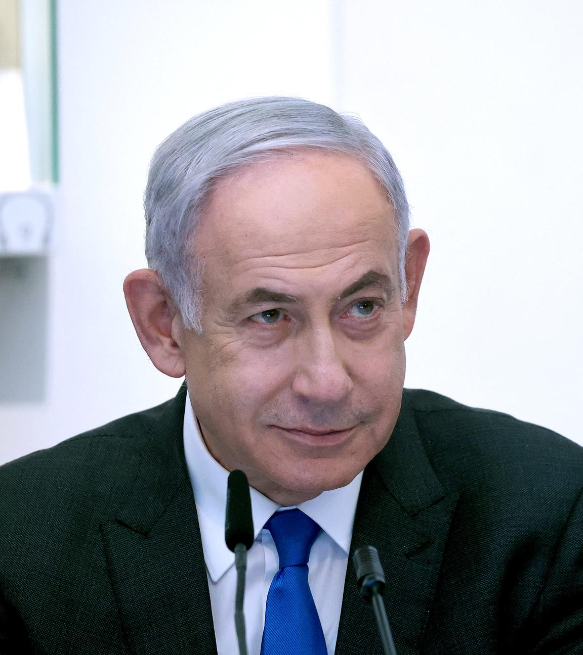 Der israelische Premierminister Benjamin Netanjahu nimmt an einer Kabinettssitzung teil