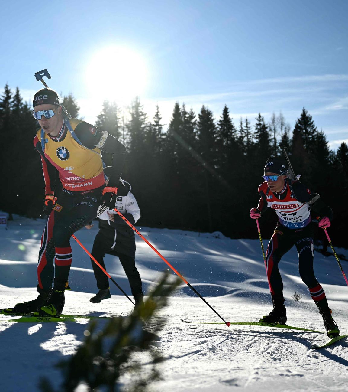 Norwegens Tarjei Boe (m.) in Aktion am 24.01.25.