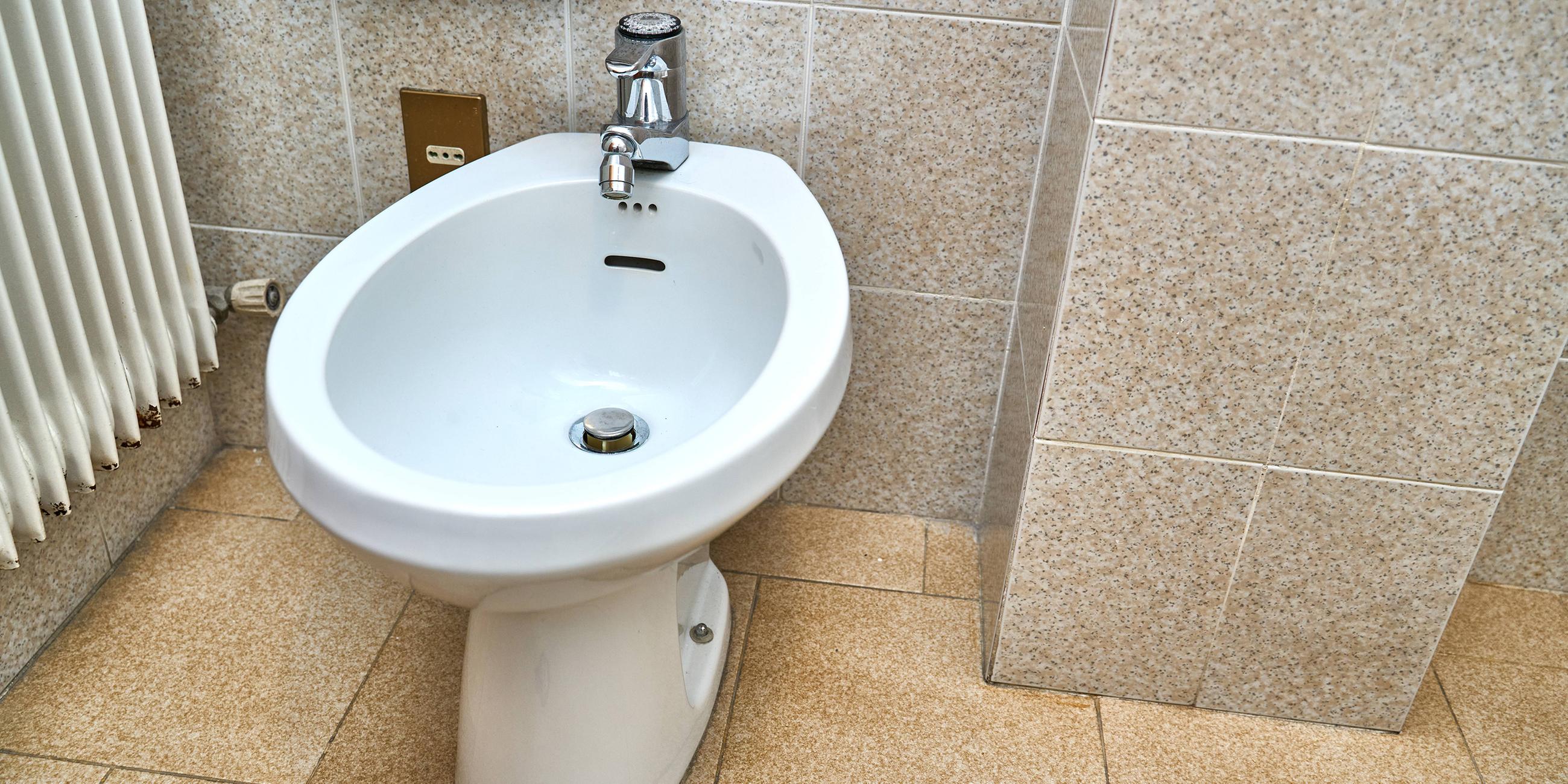 Ein Bidet in einem Badezimmer in Italien.