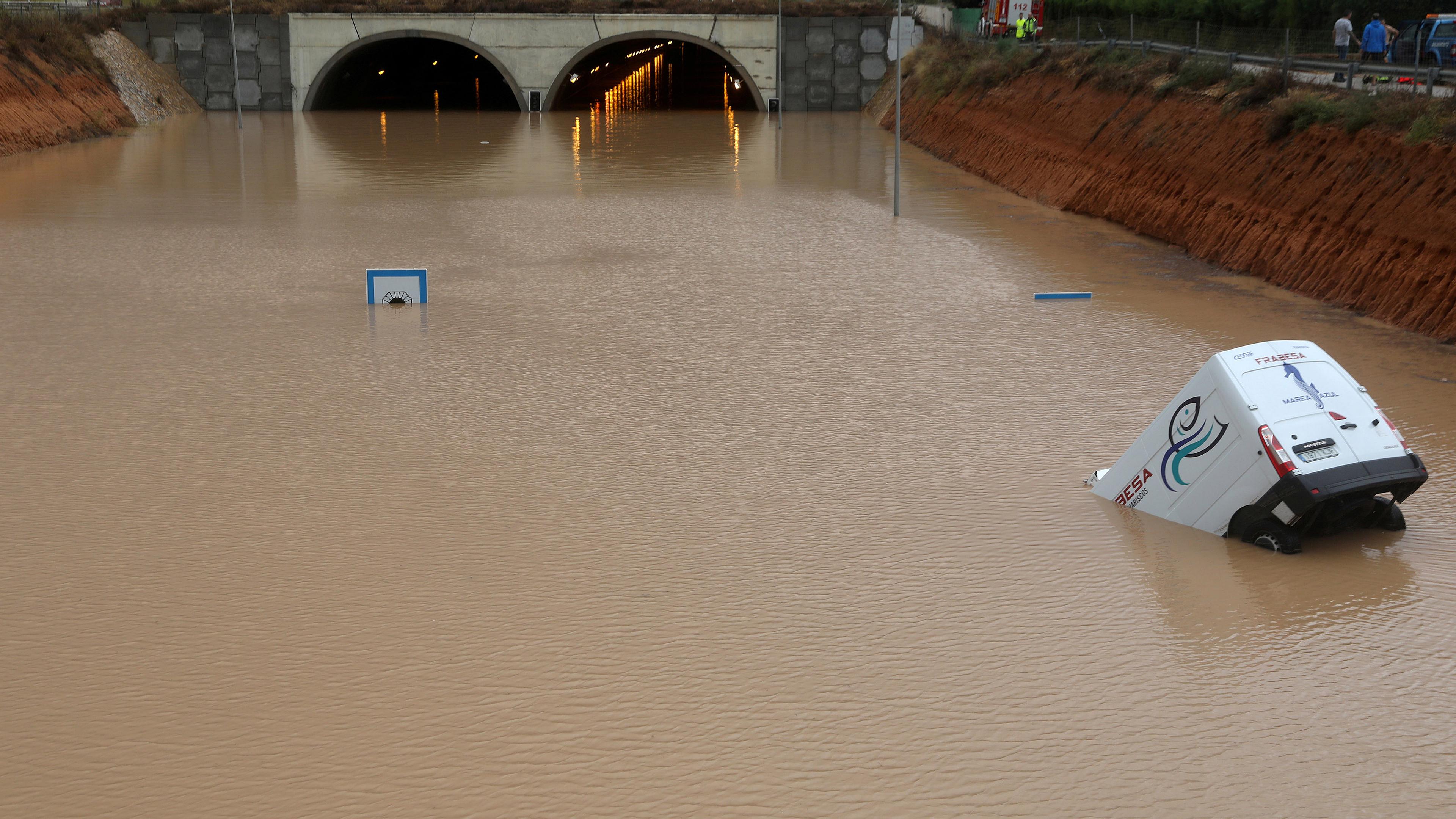 Schweres Unwetter In Spanien - ZDFheute