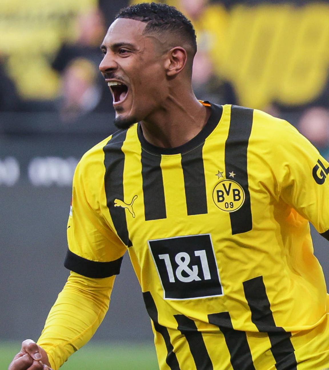 04.02.2023, Dortmund: Sebastien Haller (Borussia Dortmund) jubelt im Spiel gegen den SC Freiburg