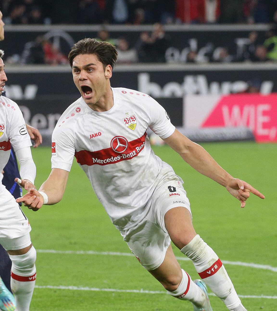 08.11.2022, Stuttgart: Jubel von Konstantinos Mavropanos (VfB Stuttgart) beim Bundesligaspiel gegen Hertha BSC Berlin