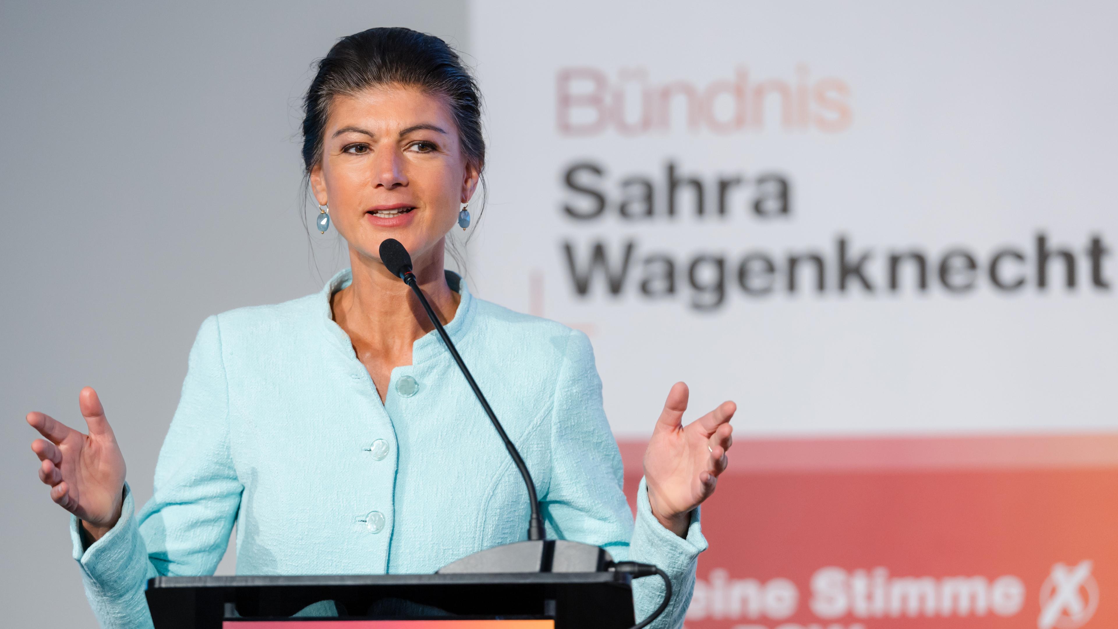 Sahra Wagenknecht, Parteivorsitzende des BSW, spricht beim Parteitag.