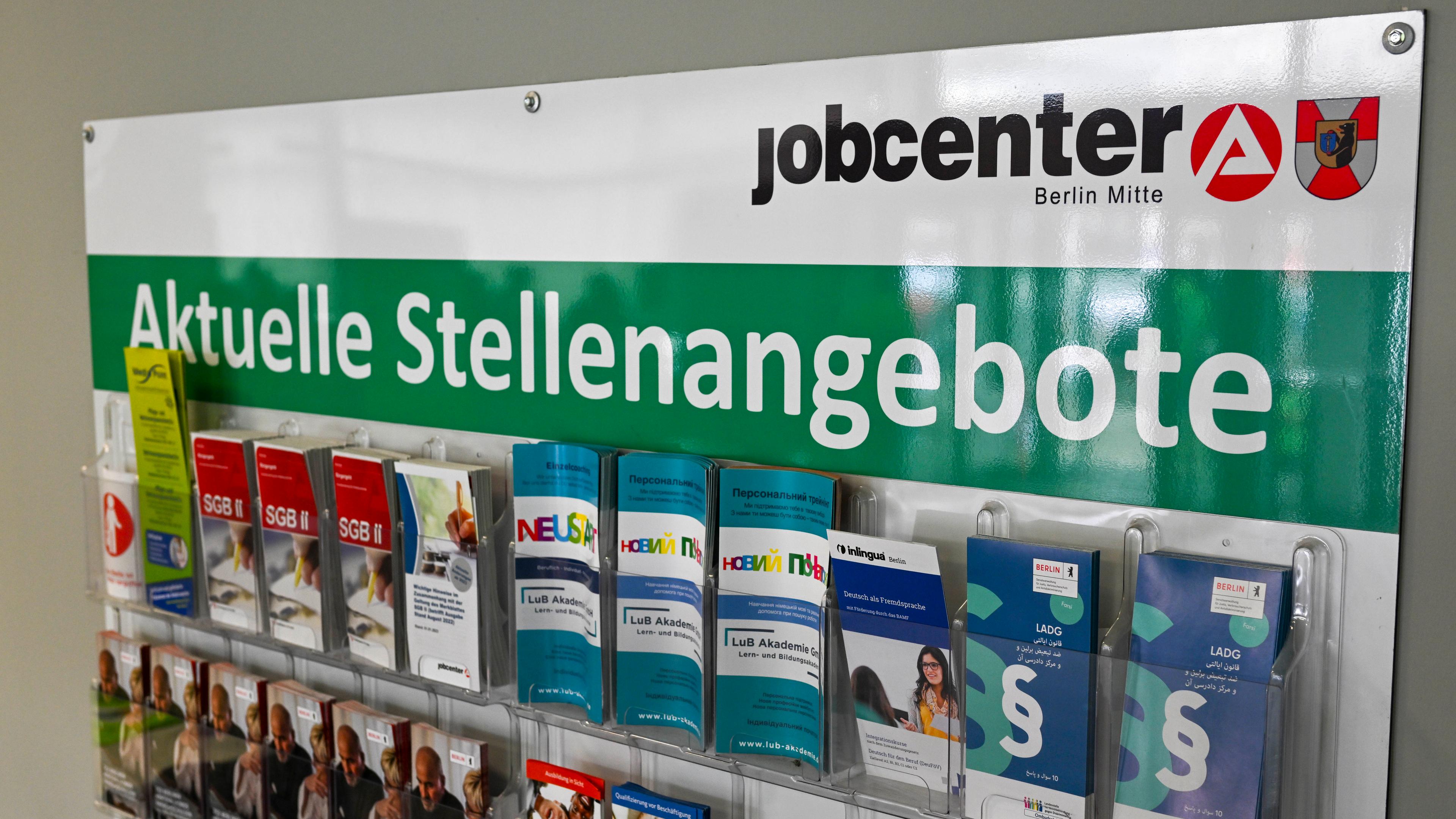 Stellenanzeigen-Flyer vom Jobcenter