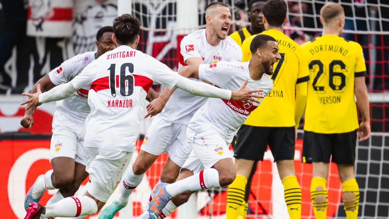 Dezimierter VfB Holt Remis Gegen BVB | Bundesliga - Highlights ...