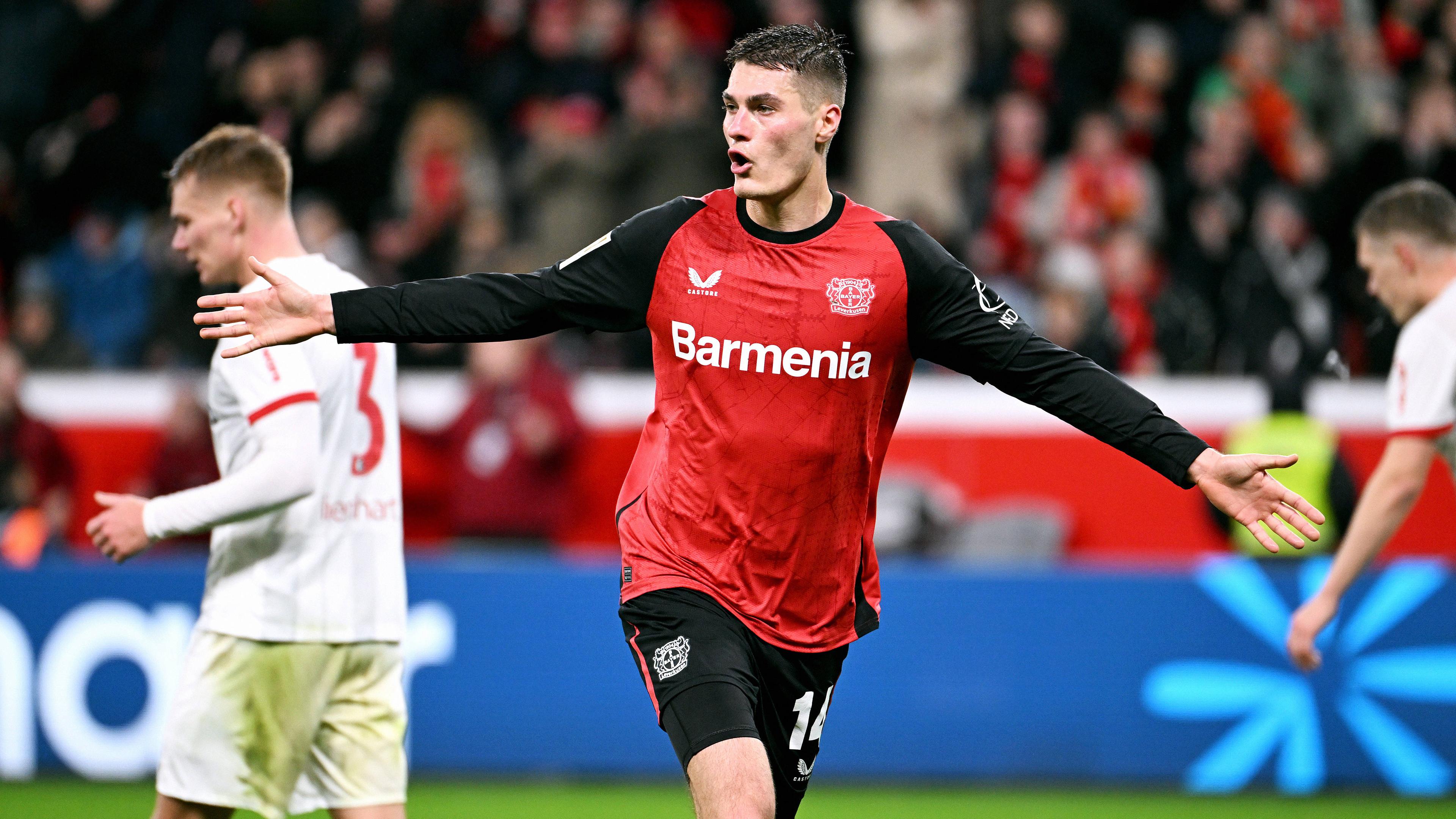 Leverksuens Patrik Schick jubelt nach seinem Tor zum 3:1 gegen Freiburg.