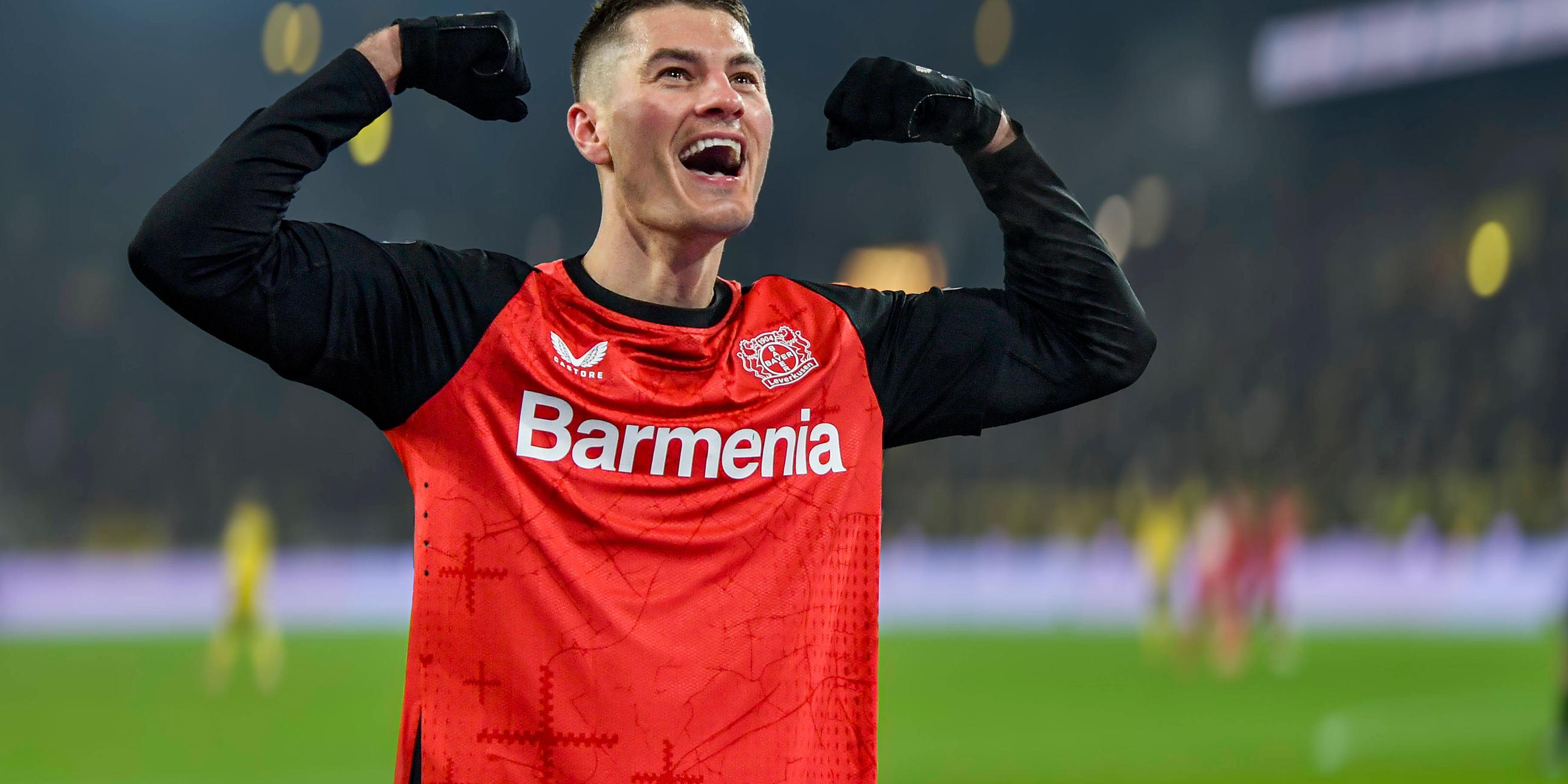 Patrik Schick von Bayer 04 Leverksuen jubelt nach seinem Tor gegen Dortmund.