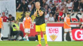 Waldemar Anton von Borussia Dortmund reagiert nach dem Treffer zum 0:3 für Stuttgart.