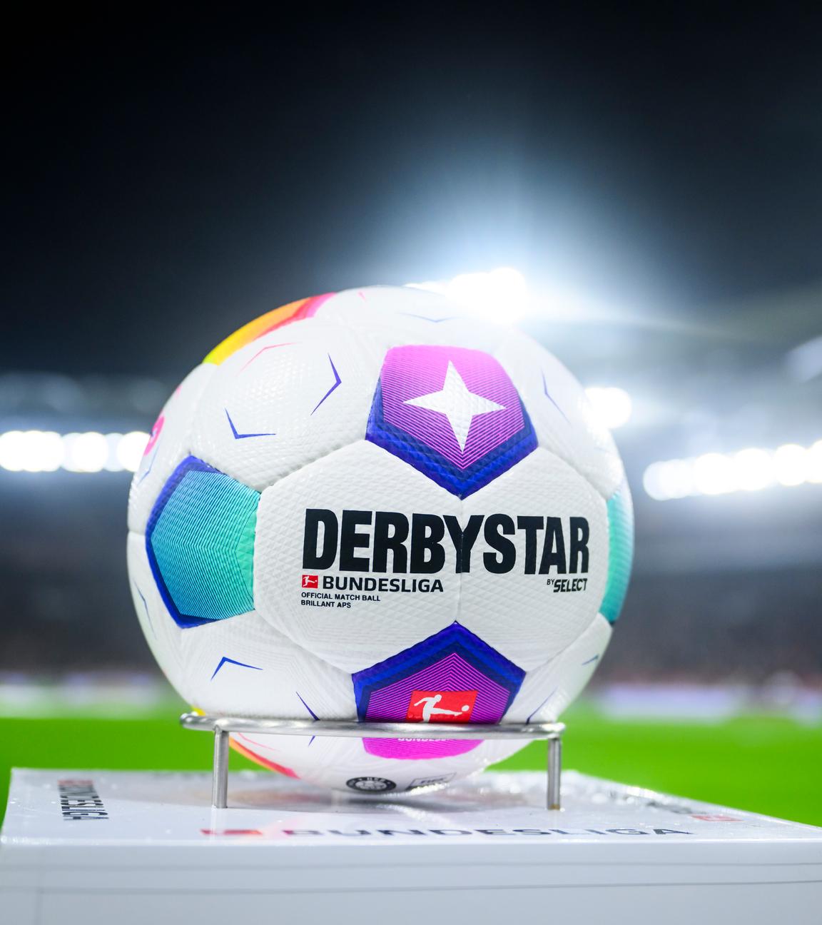 Der offizielle Spielball der Fußball-Bundesliga-Saison 2023/24