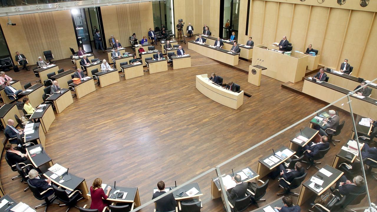 Nach Bundestagsbeschluss: Bundesrat billigt neues ...