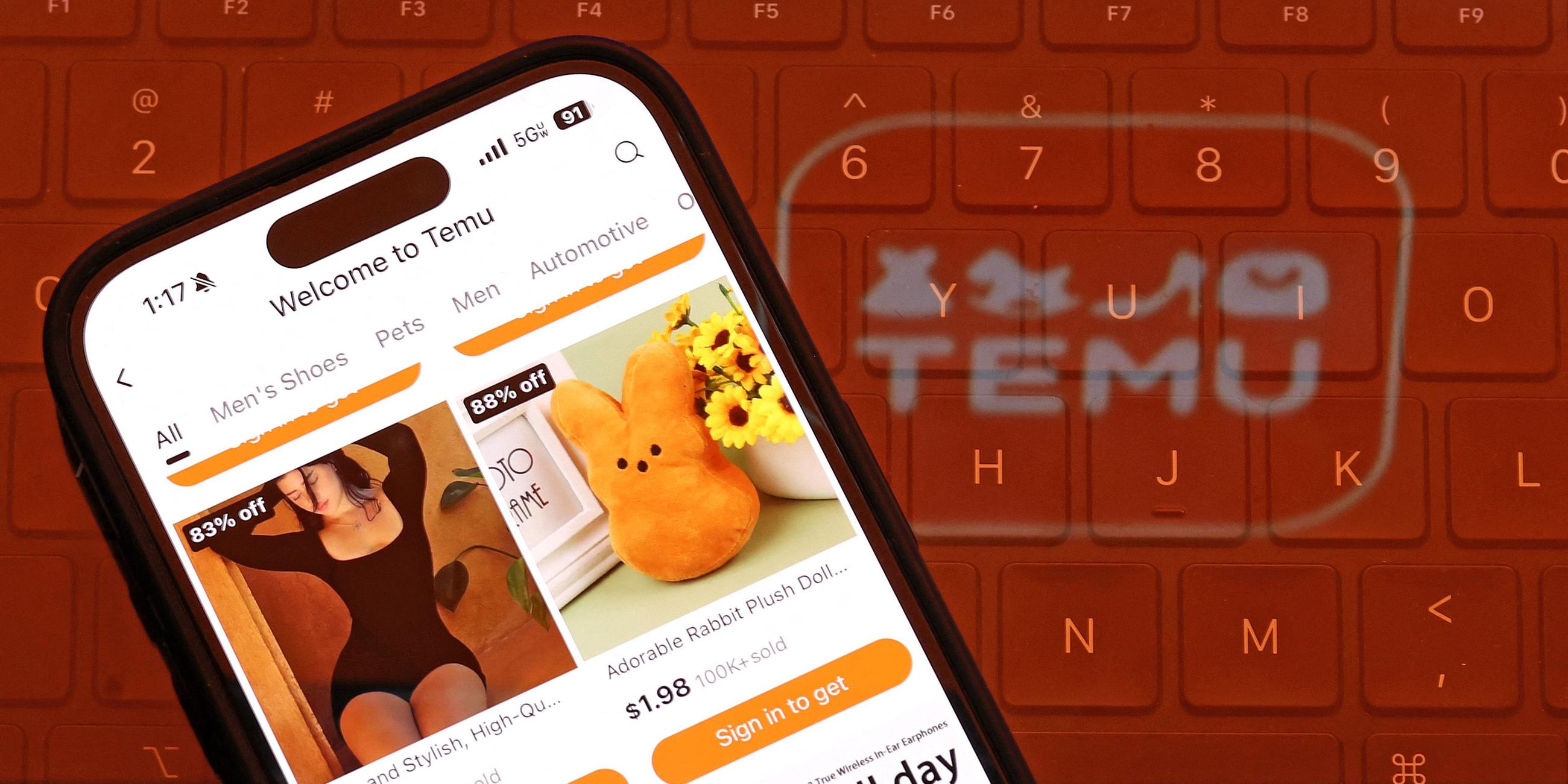 Ein Smartphone, auf dem die chinesische App "Temu" geöffnet ist. 