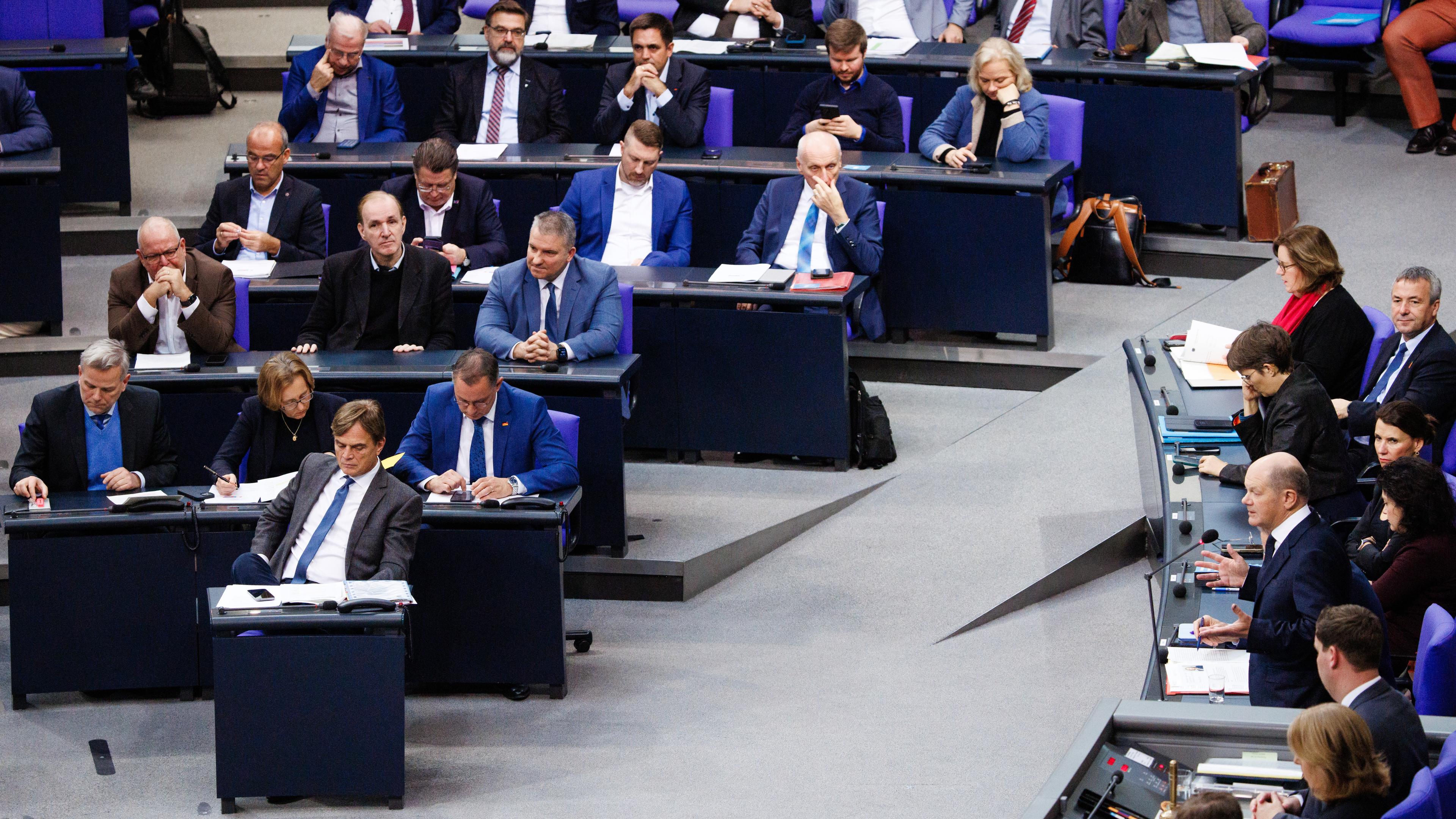 Der Bundestag trifft sich zur aktuellen Stunde.