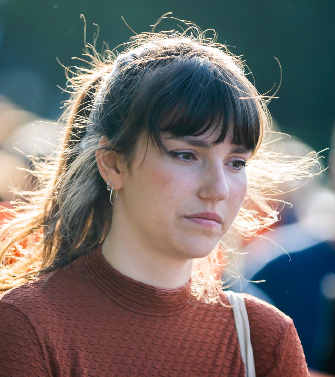 Carla Hinrichs, Sprecherin der Letzten Generation, nimmt an einer Demonstration in Berlin teil.