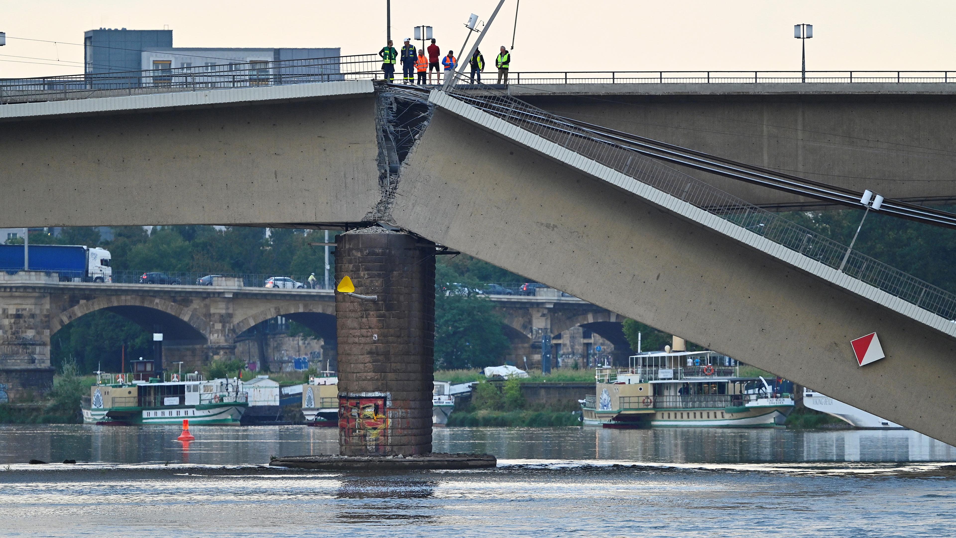 Teile der Carolabrücke in Dresden eingestürzt, aufgenommen am 11.09.2024