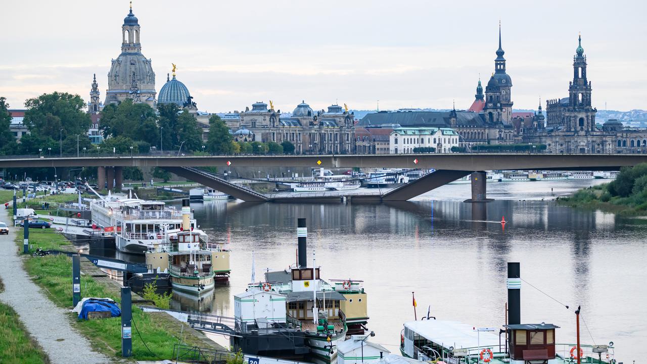 Teile der Carolabrücke in Dresden eingestürzt, aufgenommen am 11.09.2024