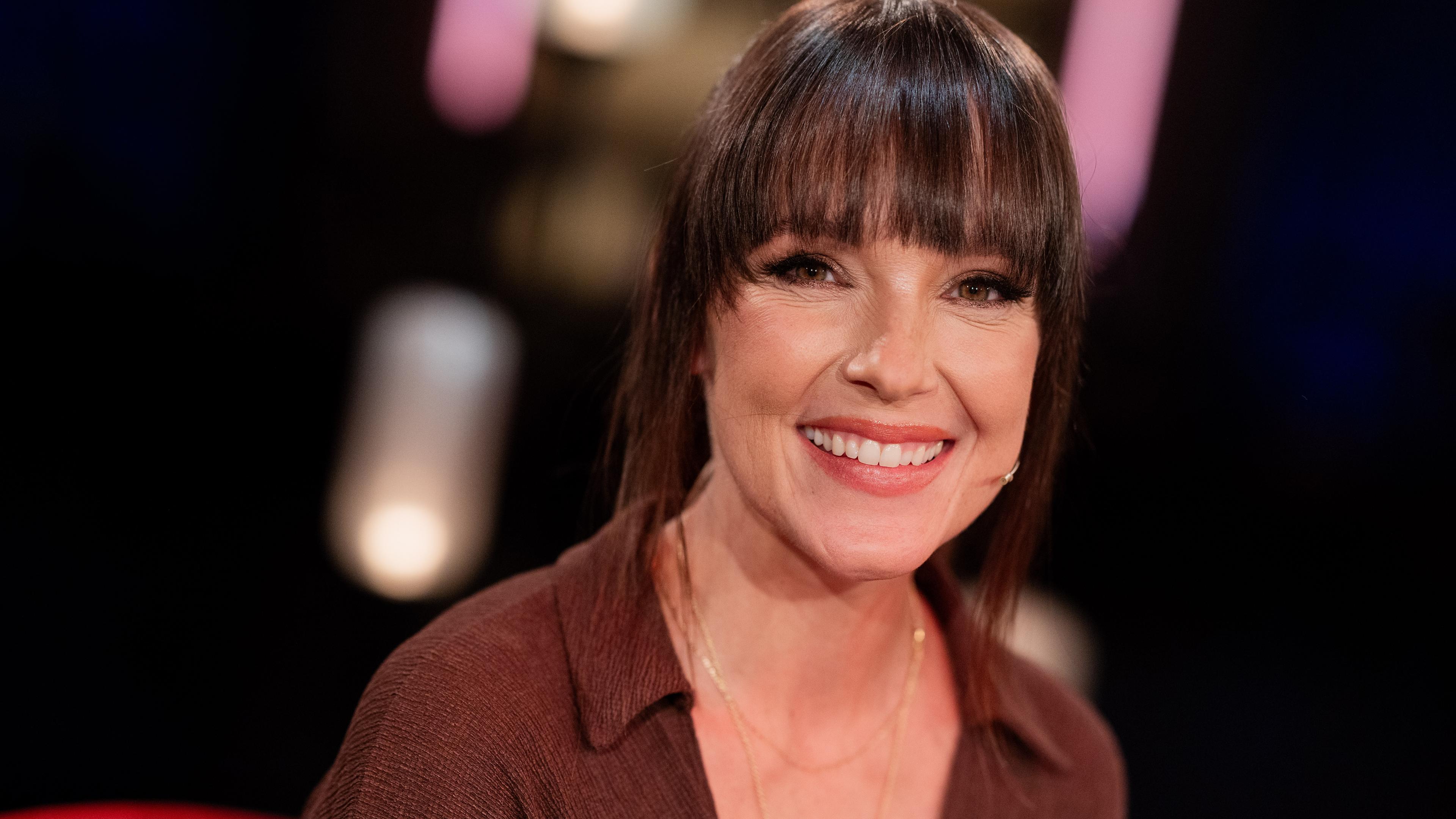 Carolin Kebekus, Moderatorin und Entertainerin, sitzt in den Studios des WDR im Stadtteil Bocklemünd nach der Talkshow "Kölner Treff".